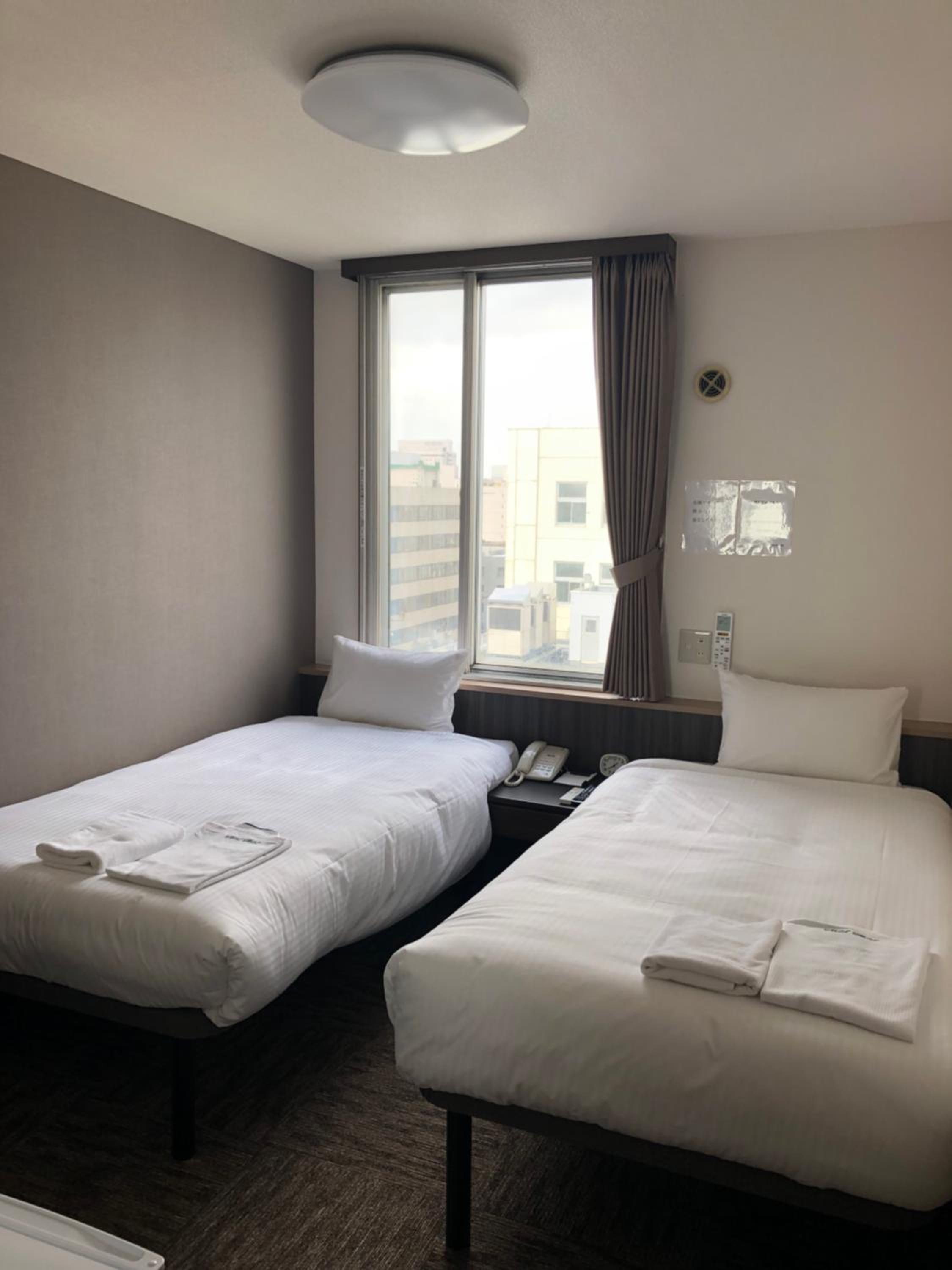 Twin Room - Non-Smoking