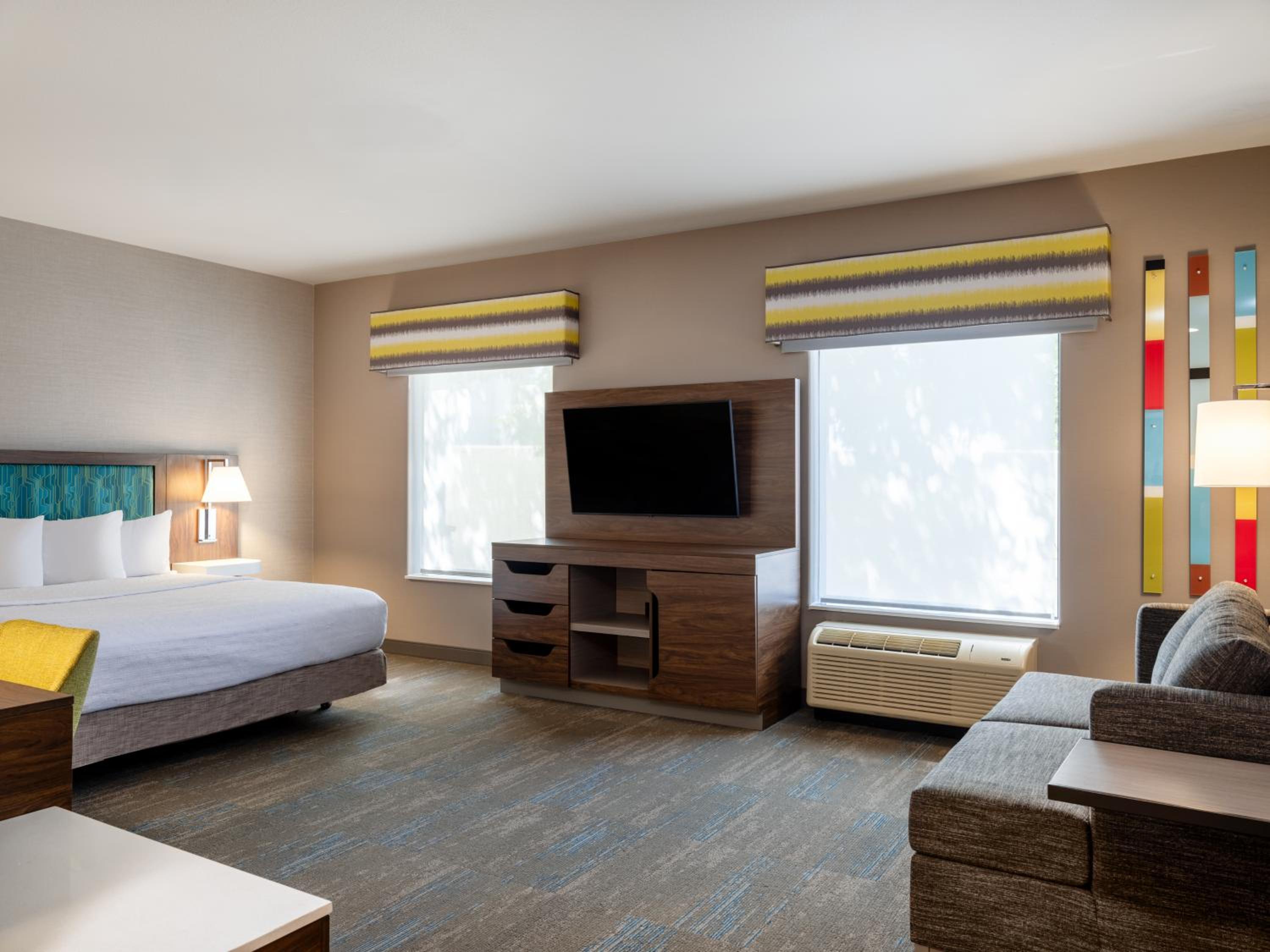 King Room with Roll-In Shower - Mobility/Hearing Accessible