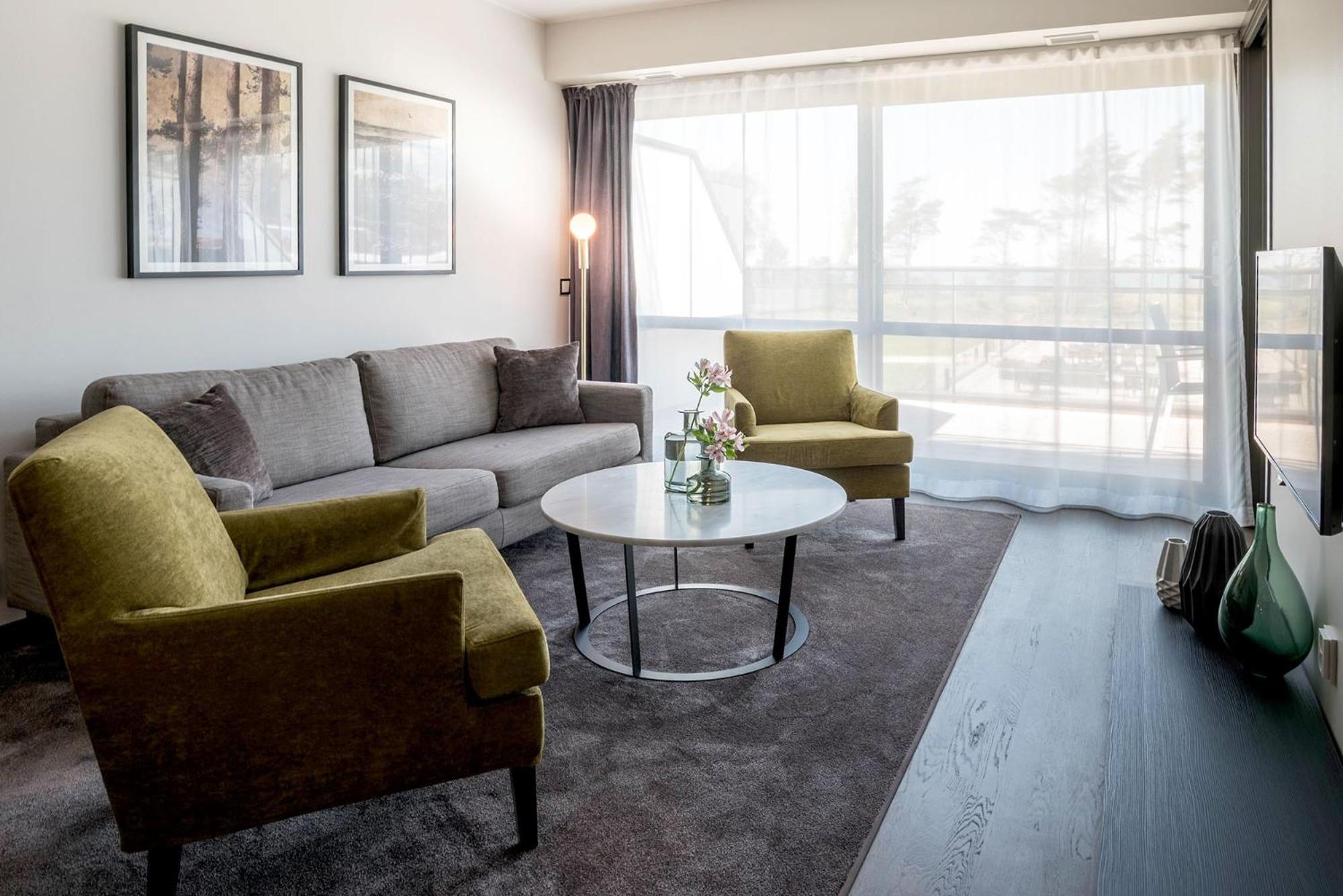 Standard Apartment with Courtyard Views (Pool not included)