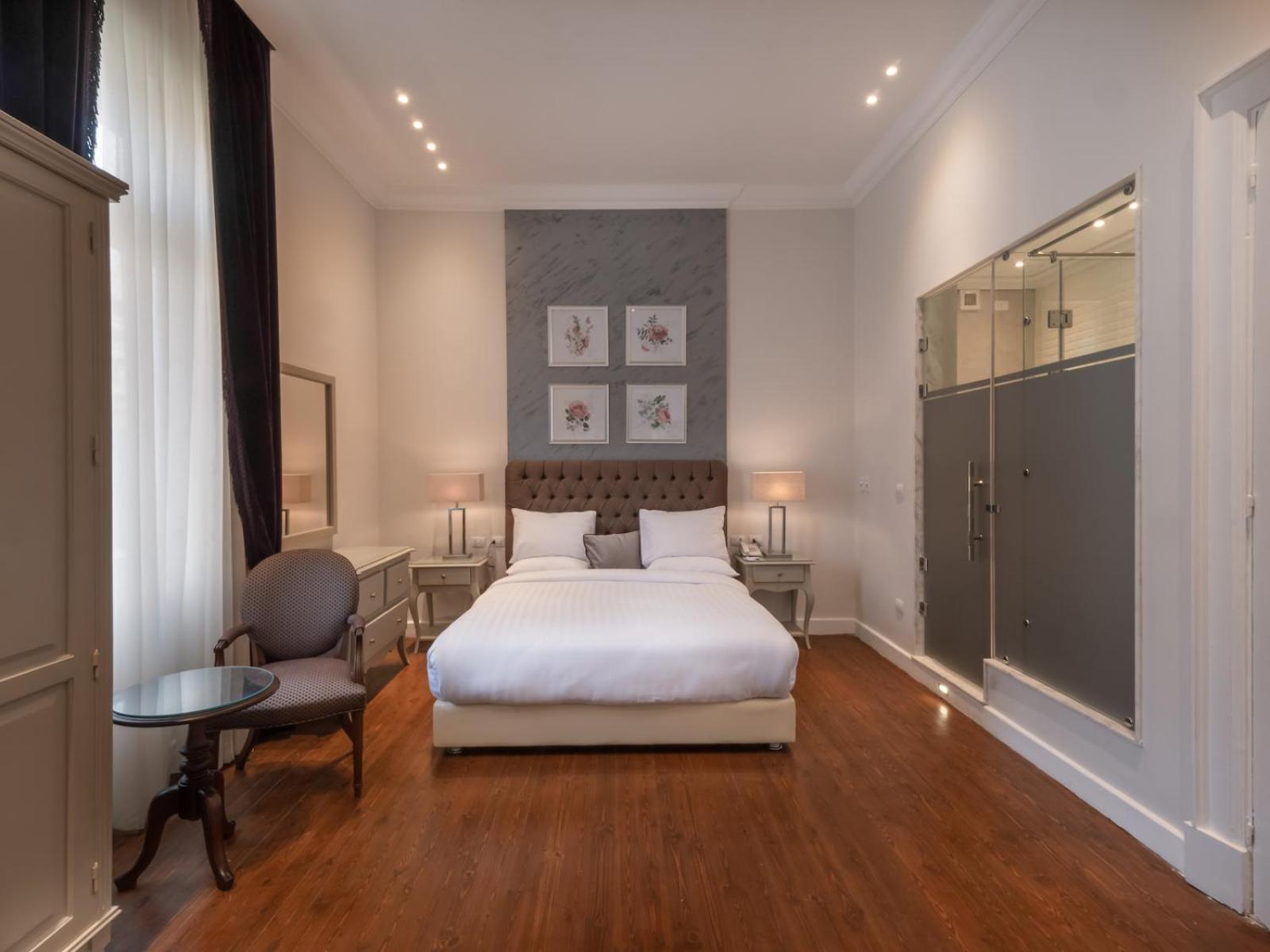 King Suite with Balcony