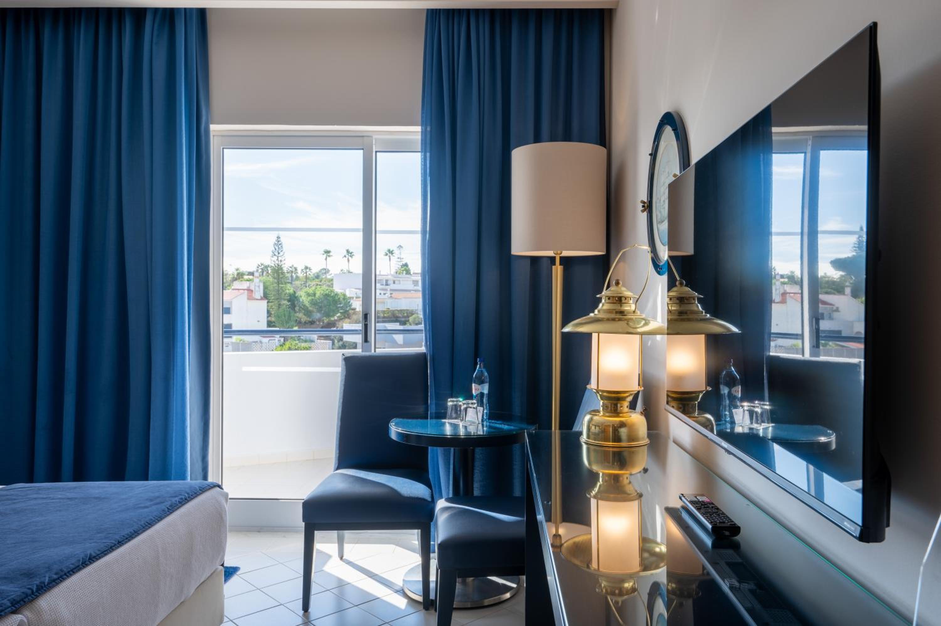 Twin Room with Pool View