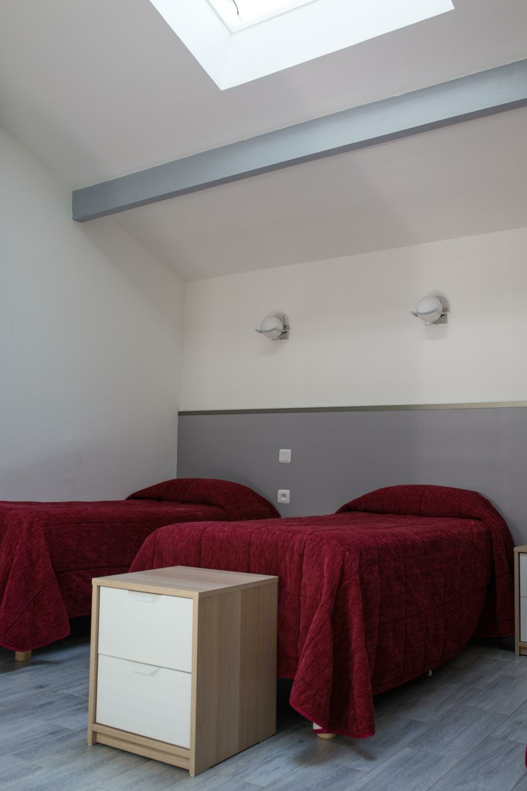 One Bed-Room Duplex Apartment with Terrace (5 Adults)