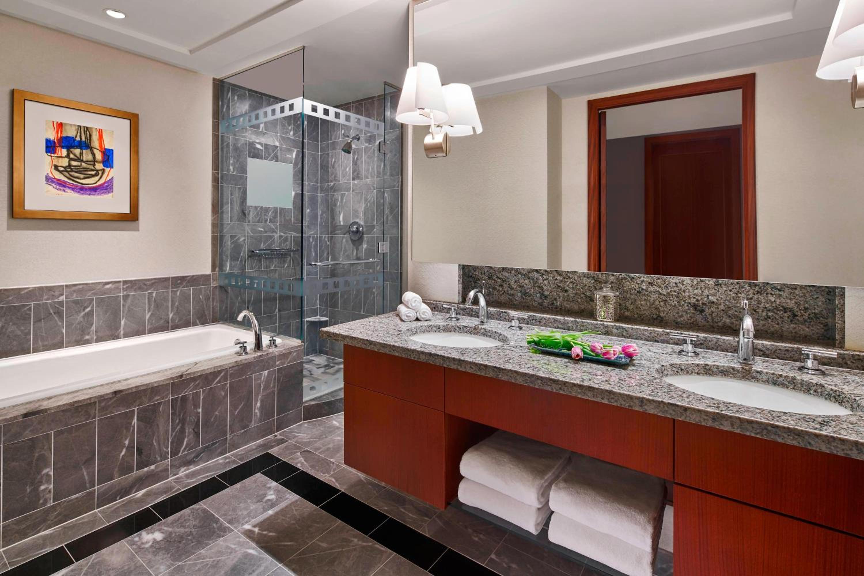 Deluxe Guest room, 1 King