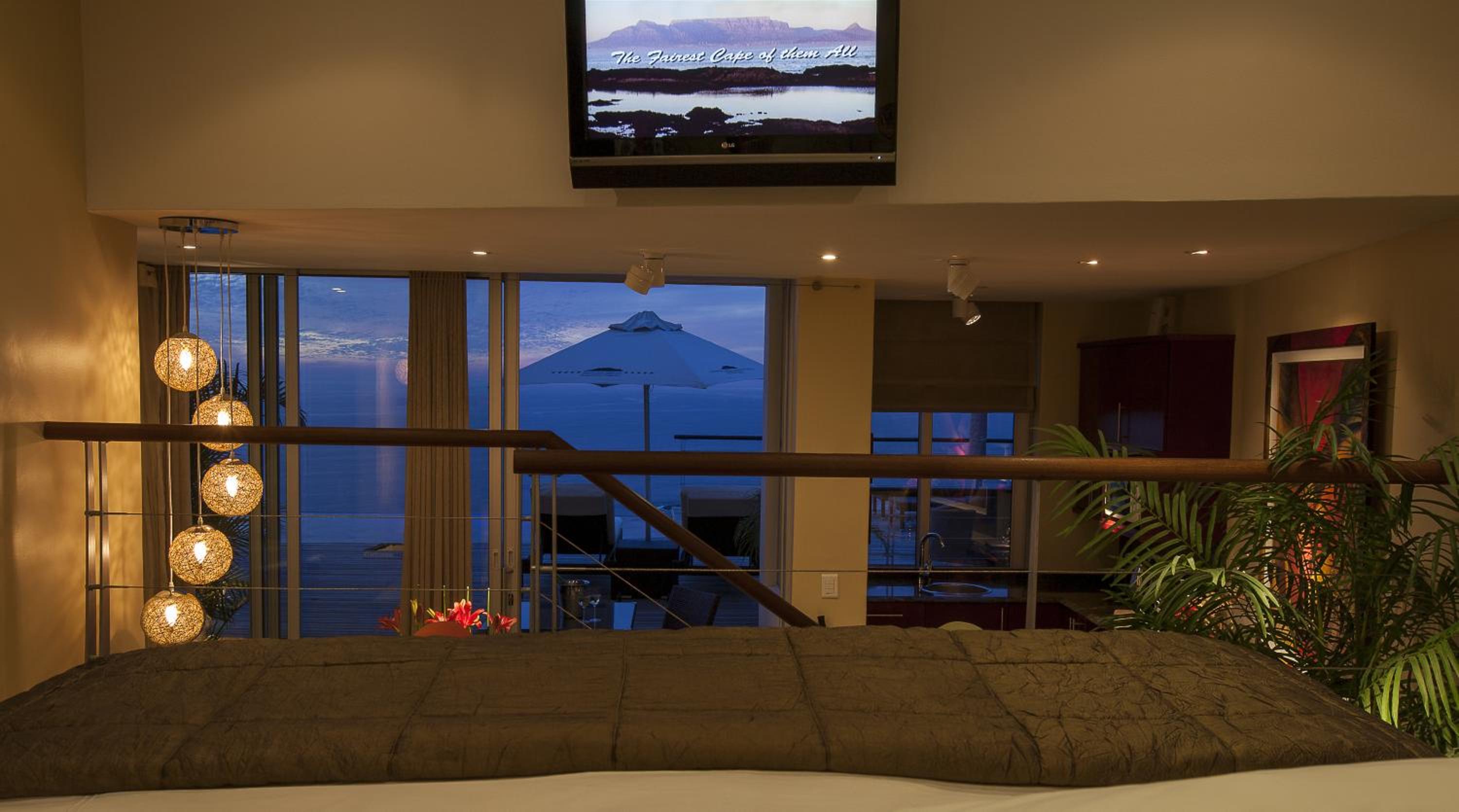 Deluxe Suite with Terrace and Sea View - Sunset Suite