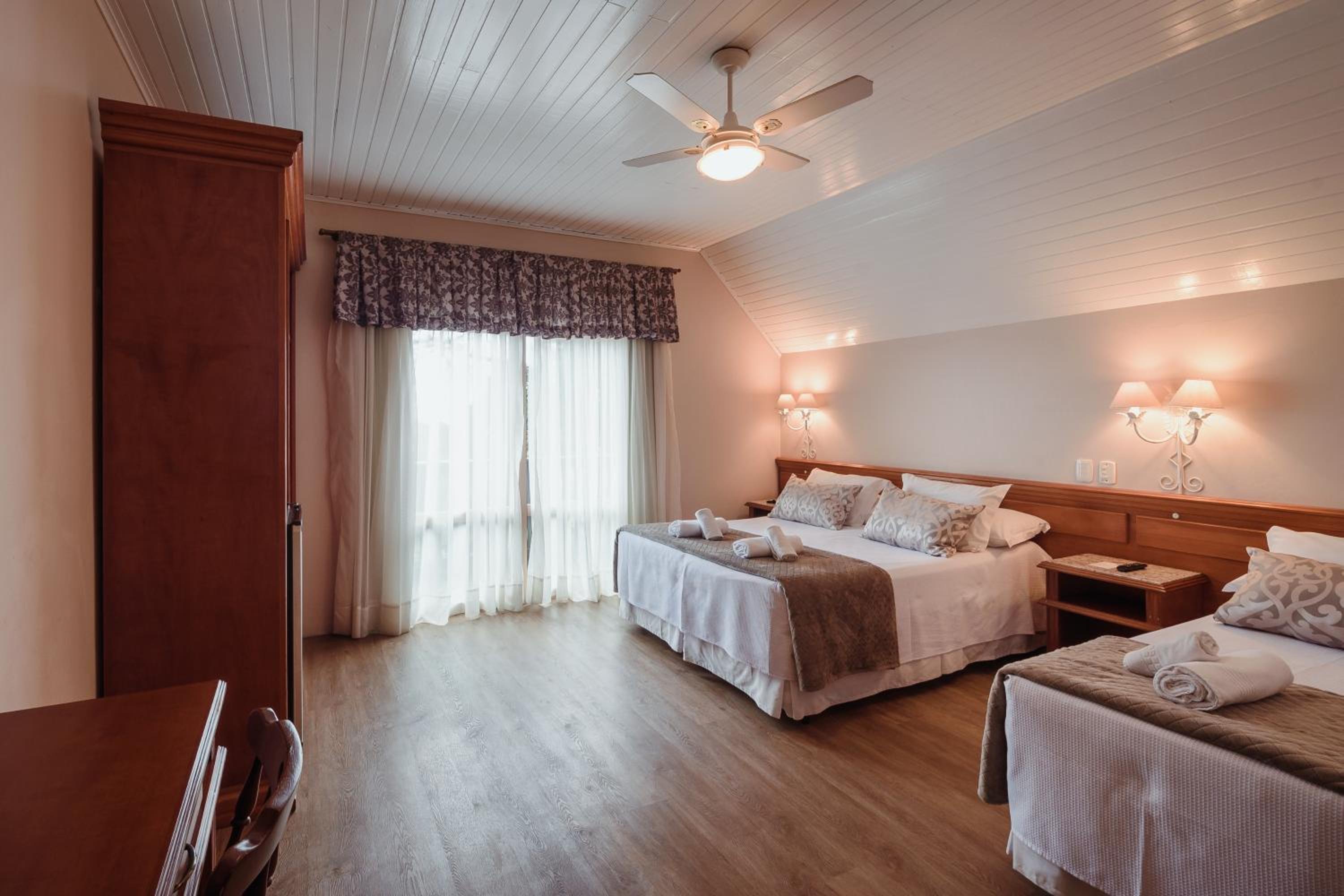 Quadruple Room with Bath