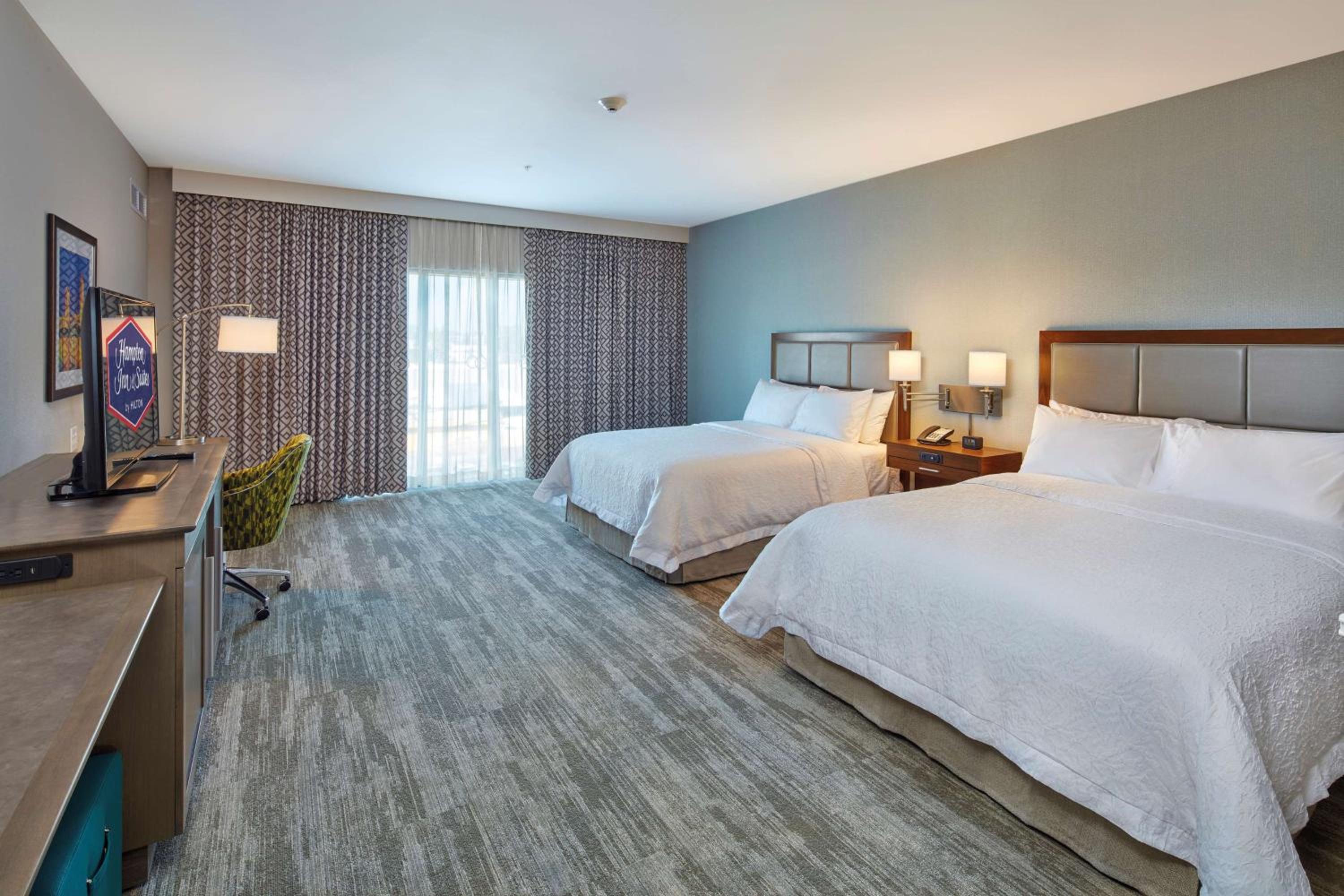 Queen Room with Two Queen Beds - Non-Smoking