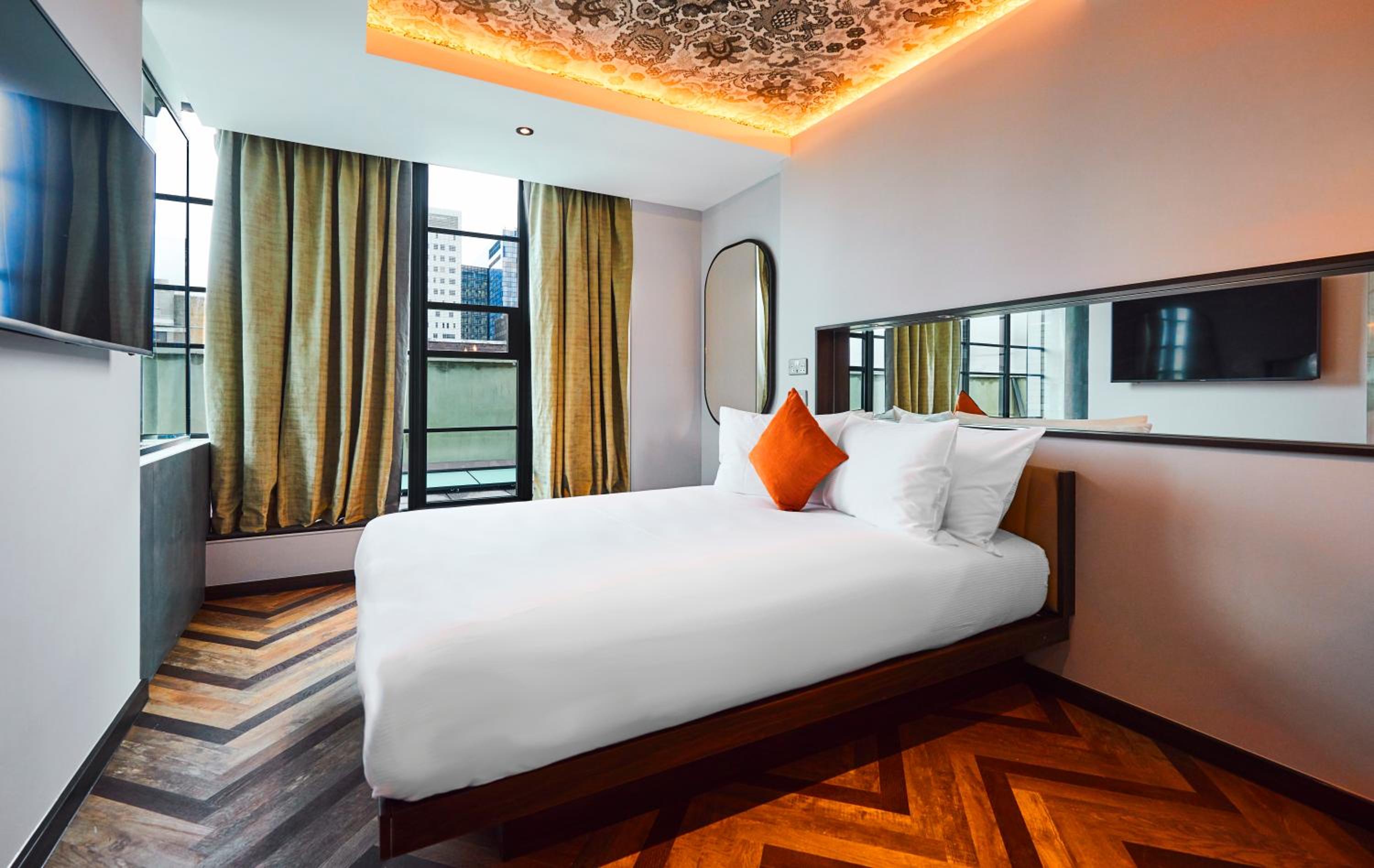 Double Room with Spa Bath