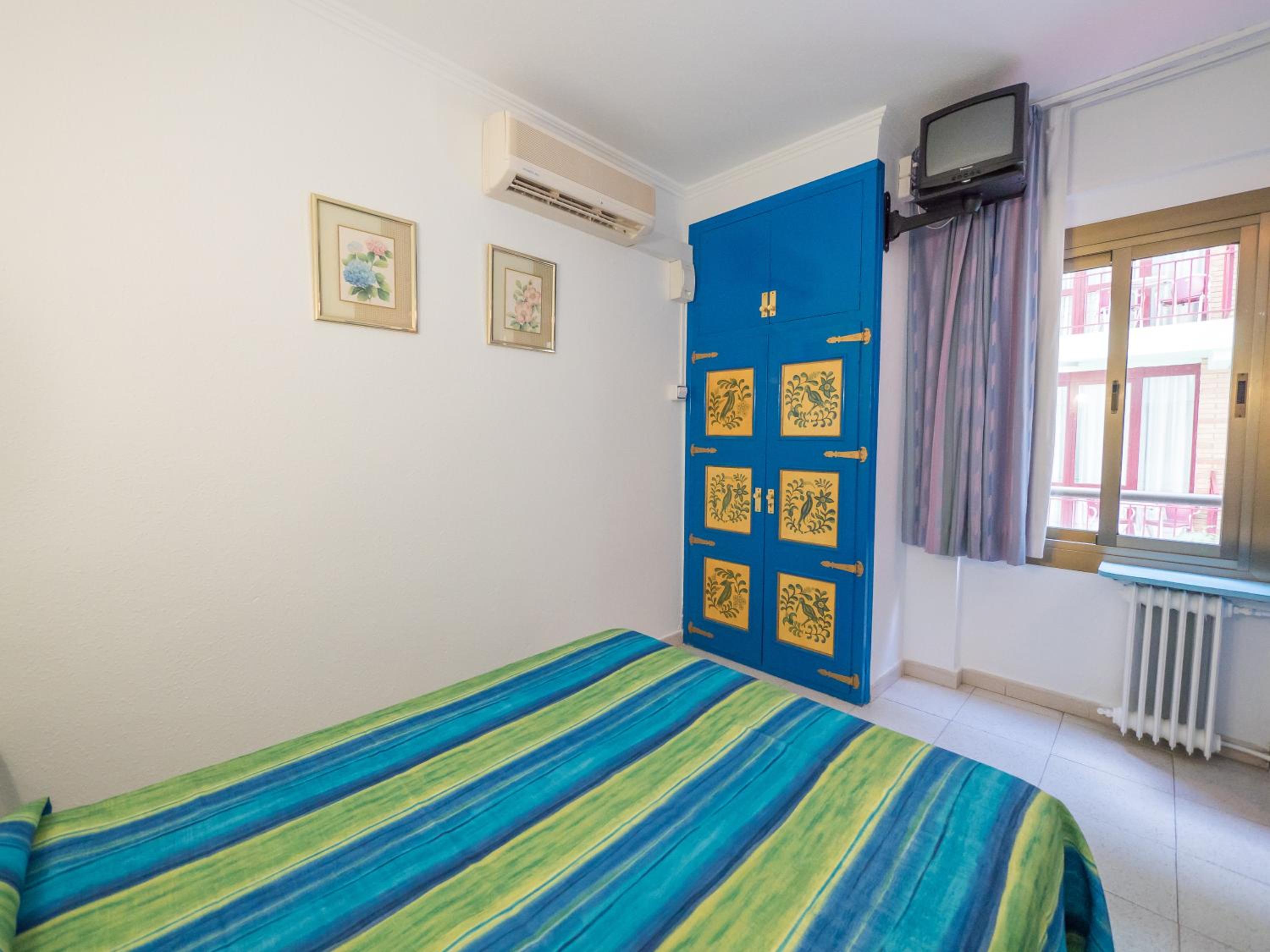 Economy Single Room