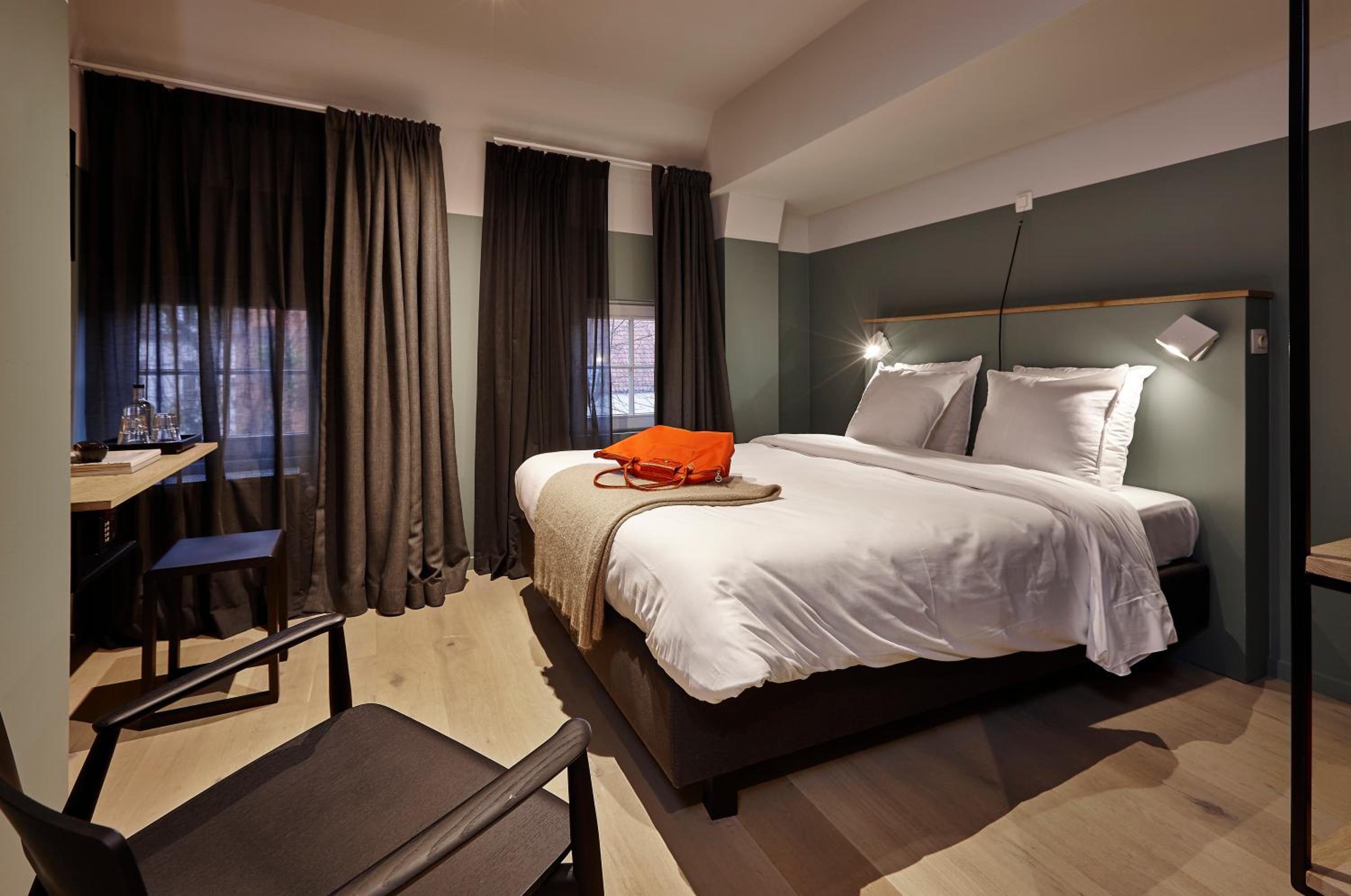 Standard Double Room with Canal View