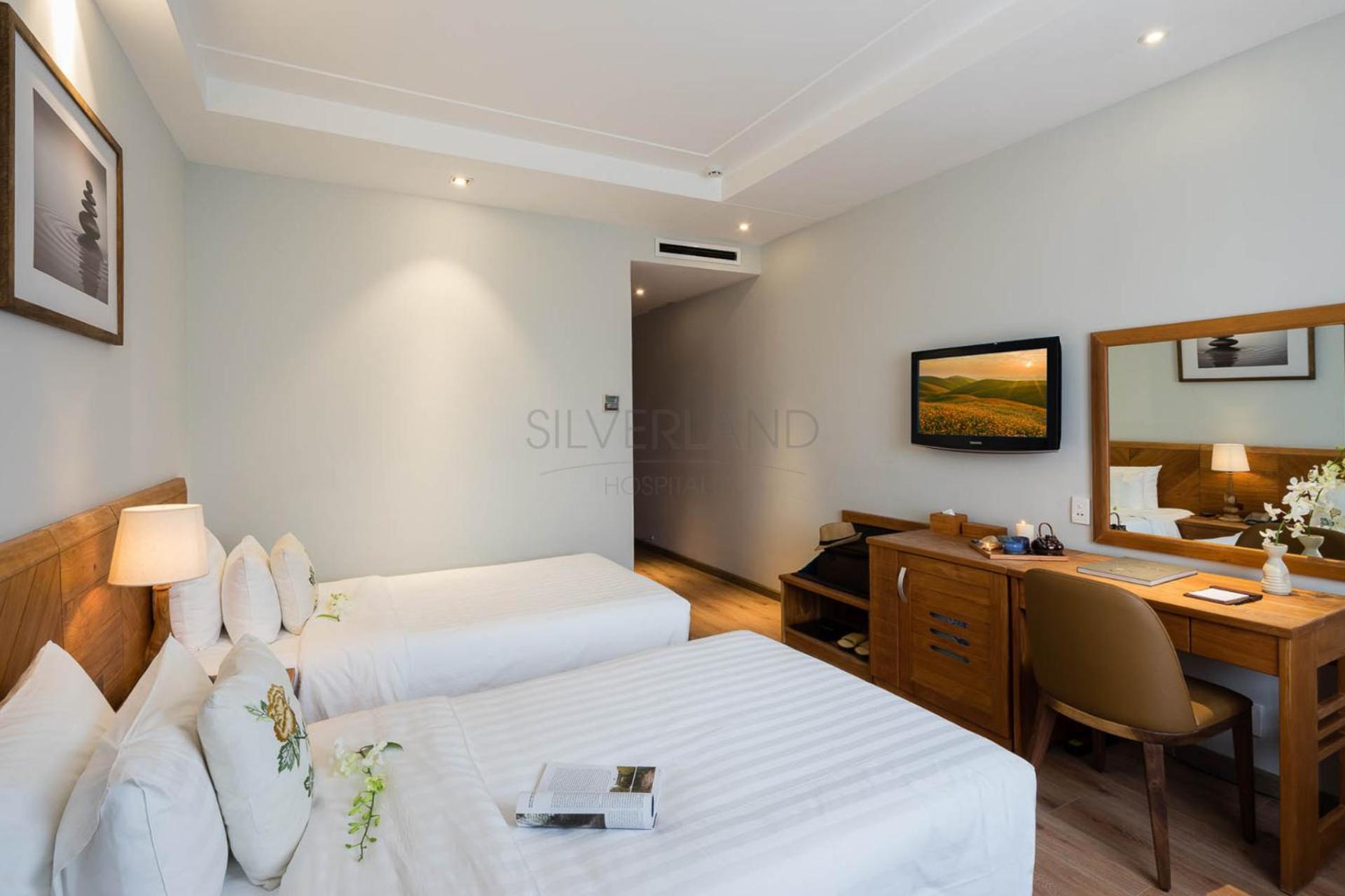 Premier Deluxe King or Twin (with Afternoon tea)