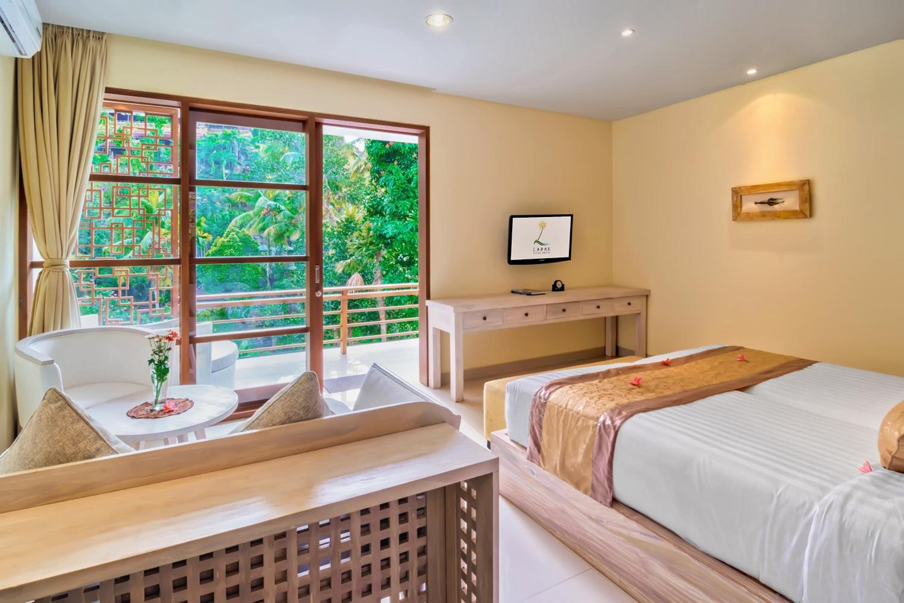 Deluxe Room with River View