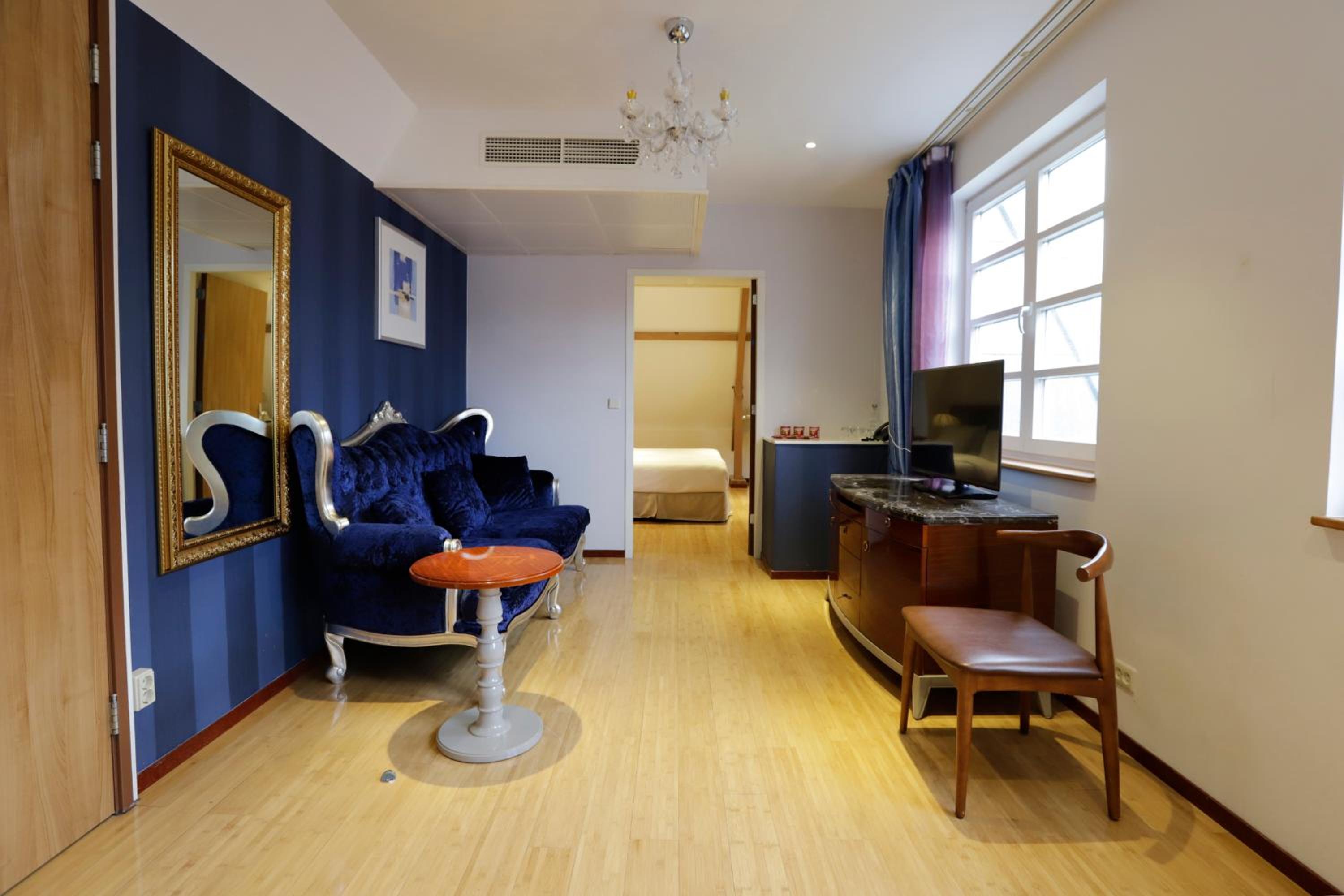 Deluxe Family Room (6 people)