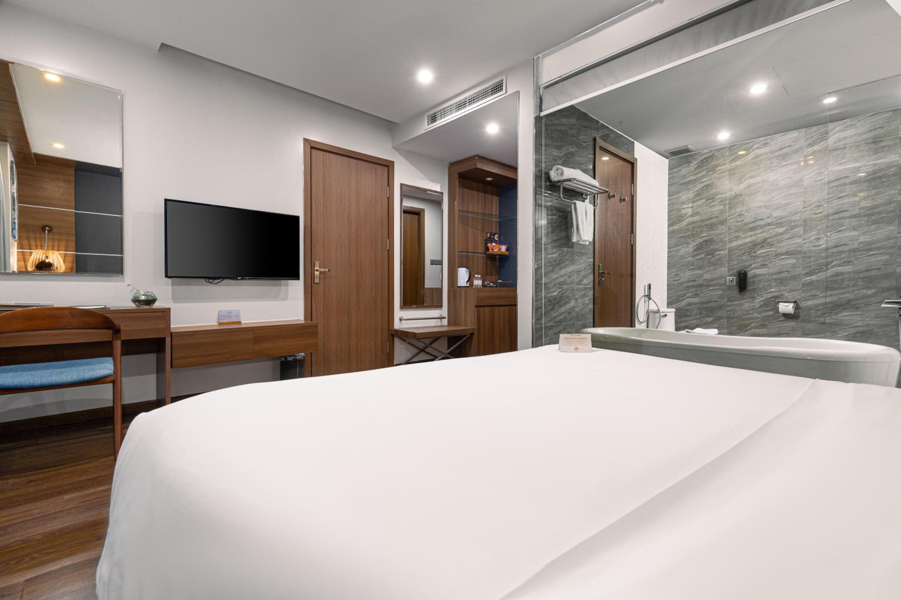 Standard Double Room No view - Afternoon Tea Included