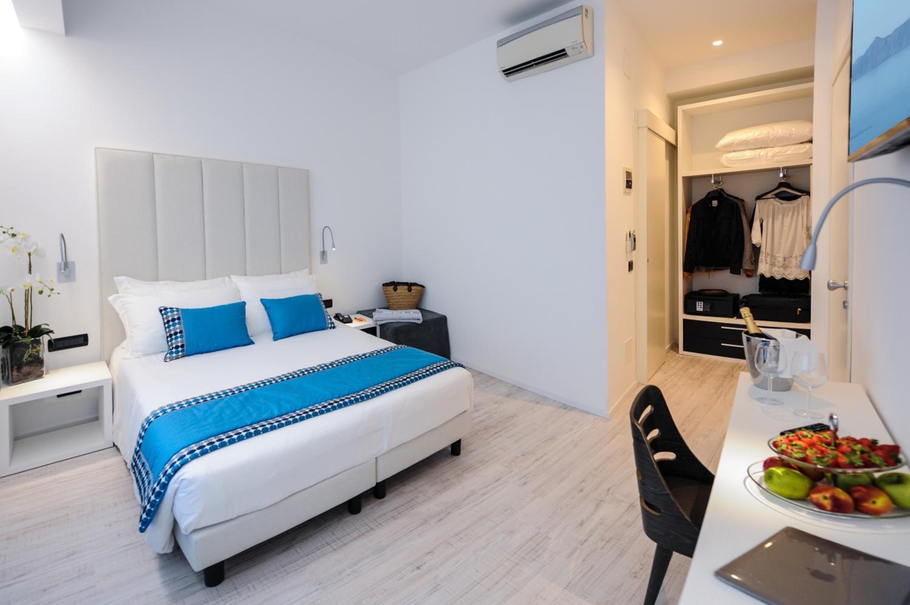 Superior Double Room with Beach Access