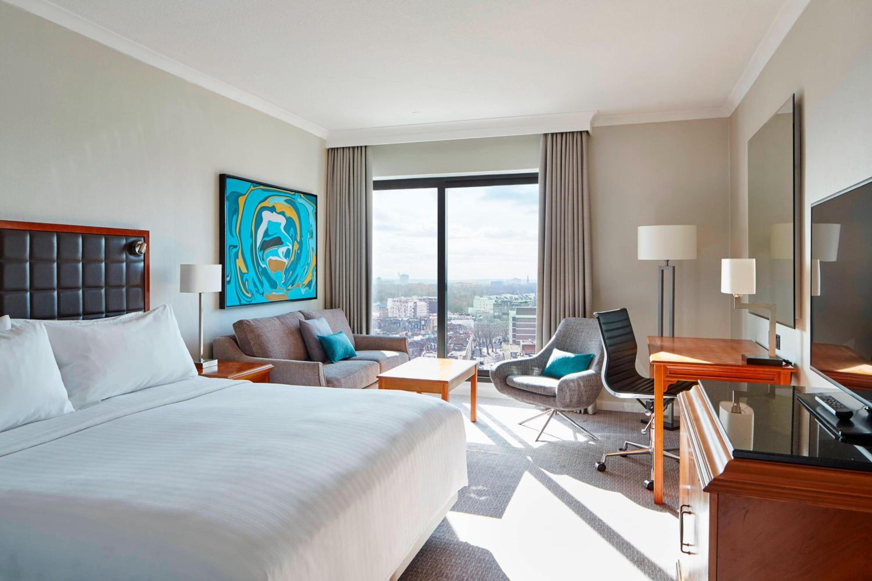 Superior King Room with Sofa Bed