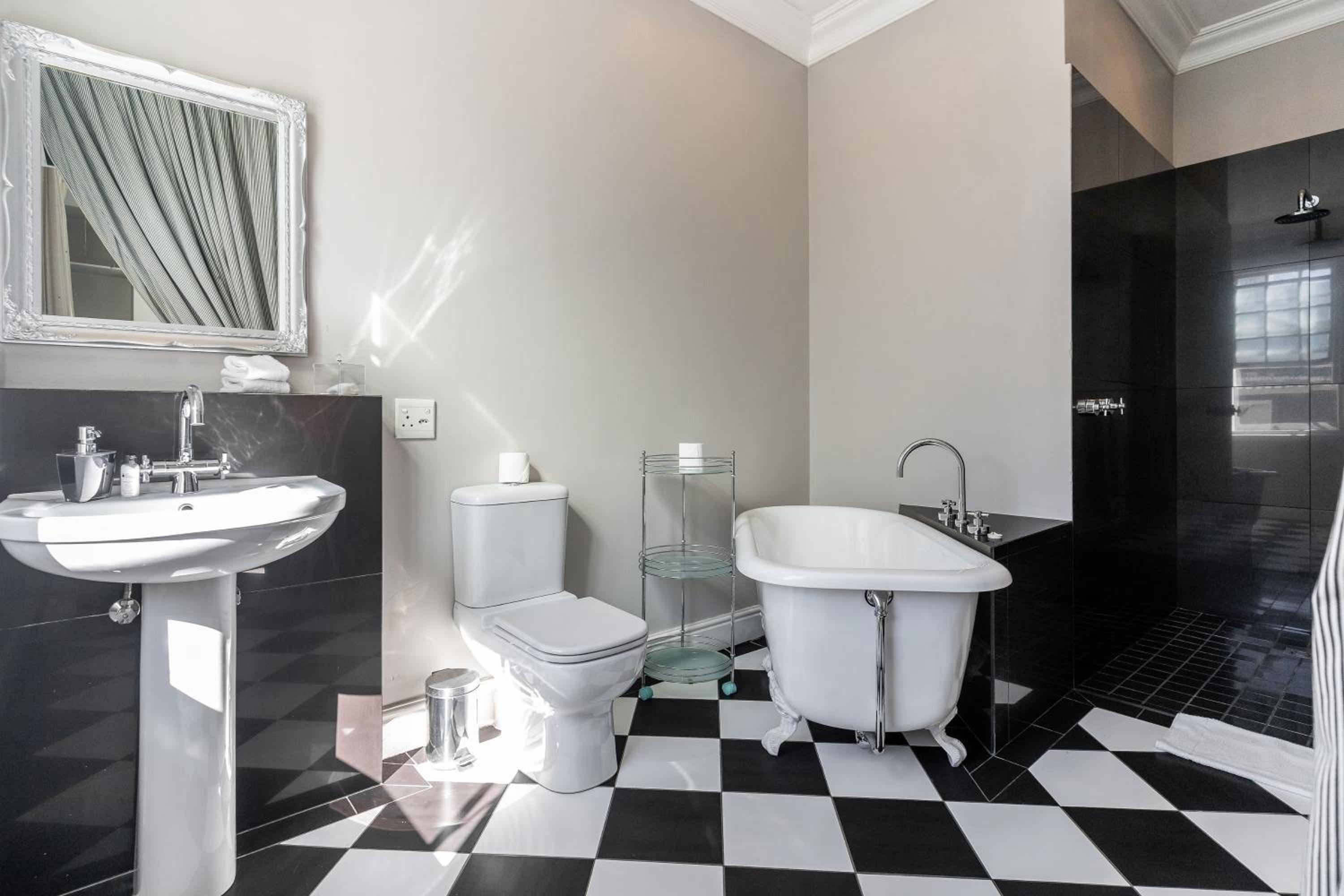 Double or Twin Room with Bathroom