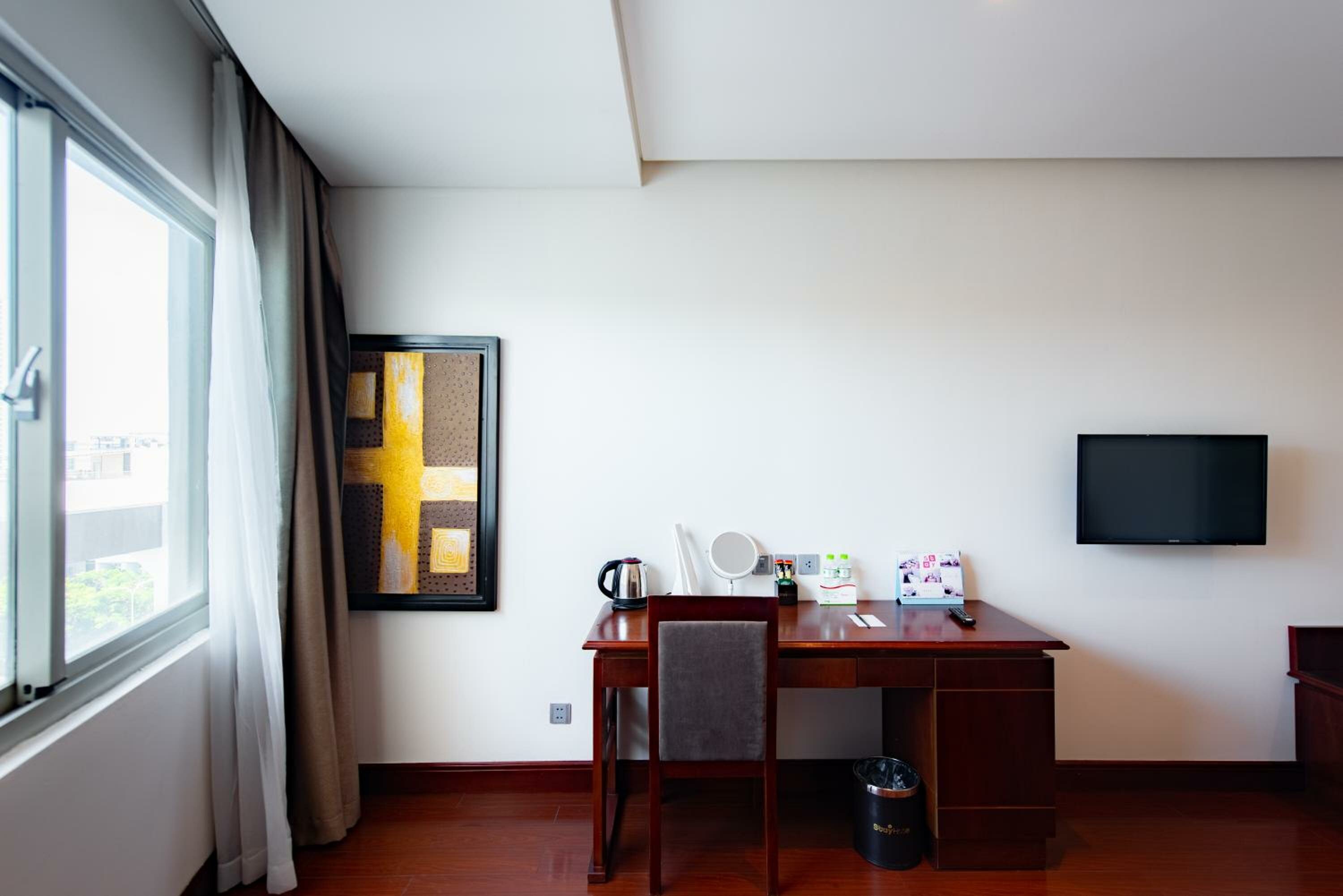 King Room with Lake View