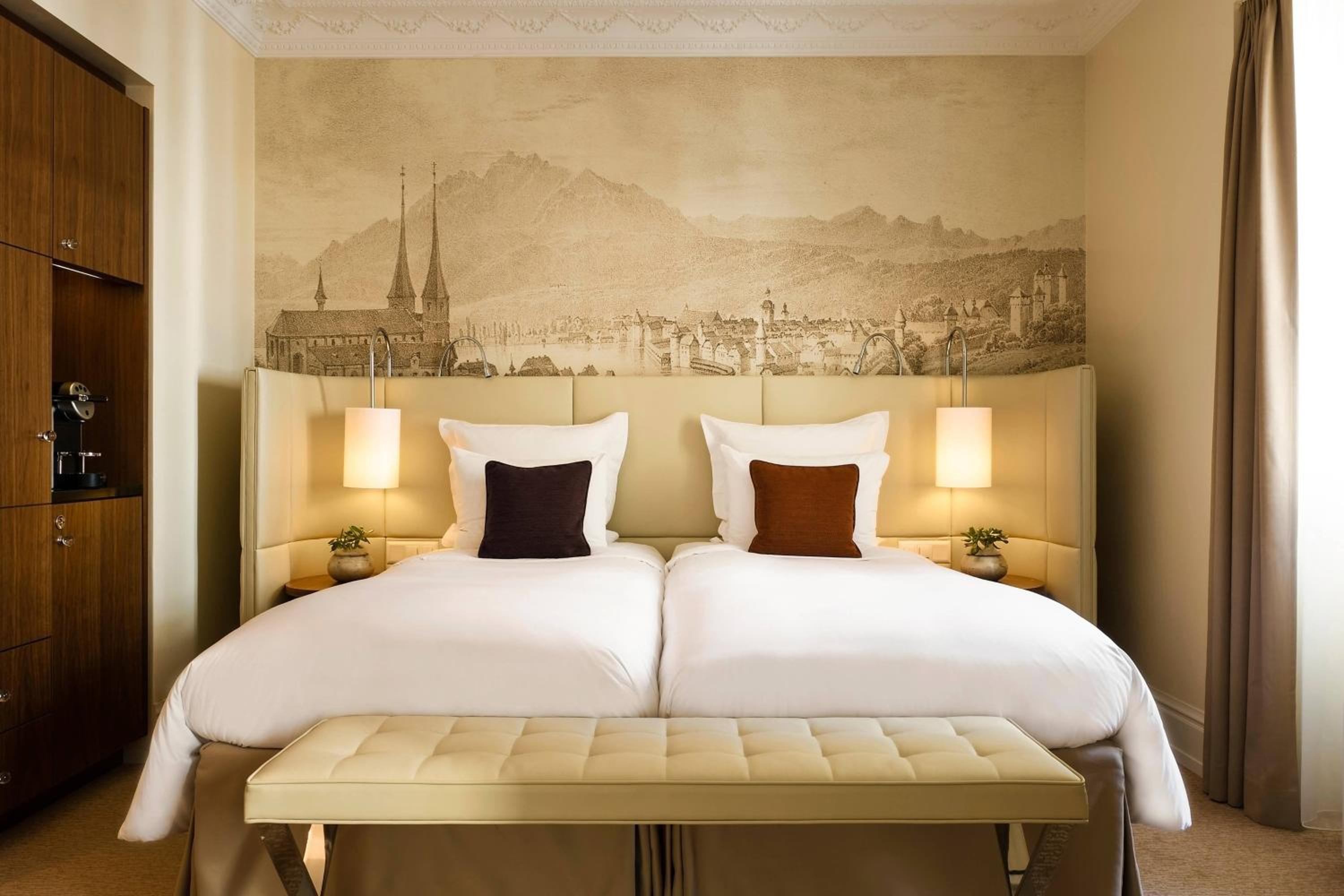 Renaissance Studio Suite with 2 Twin/Single beds 