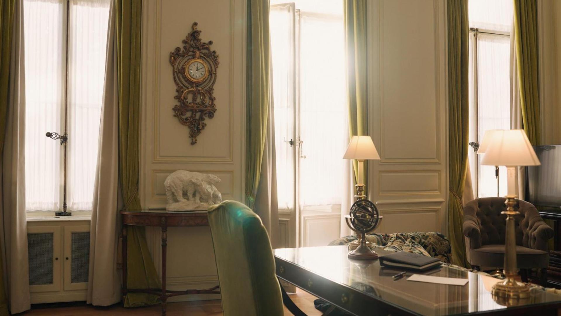 Deluxe Suite