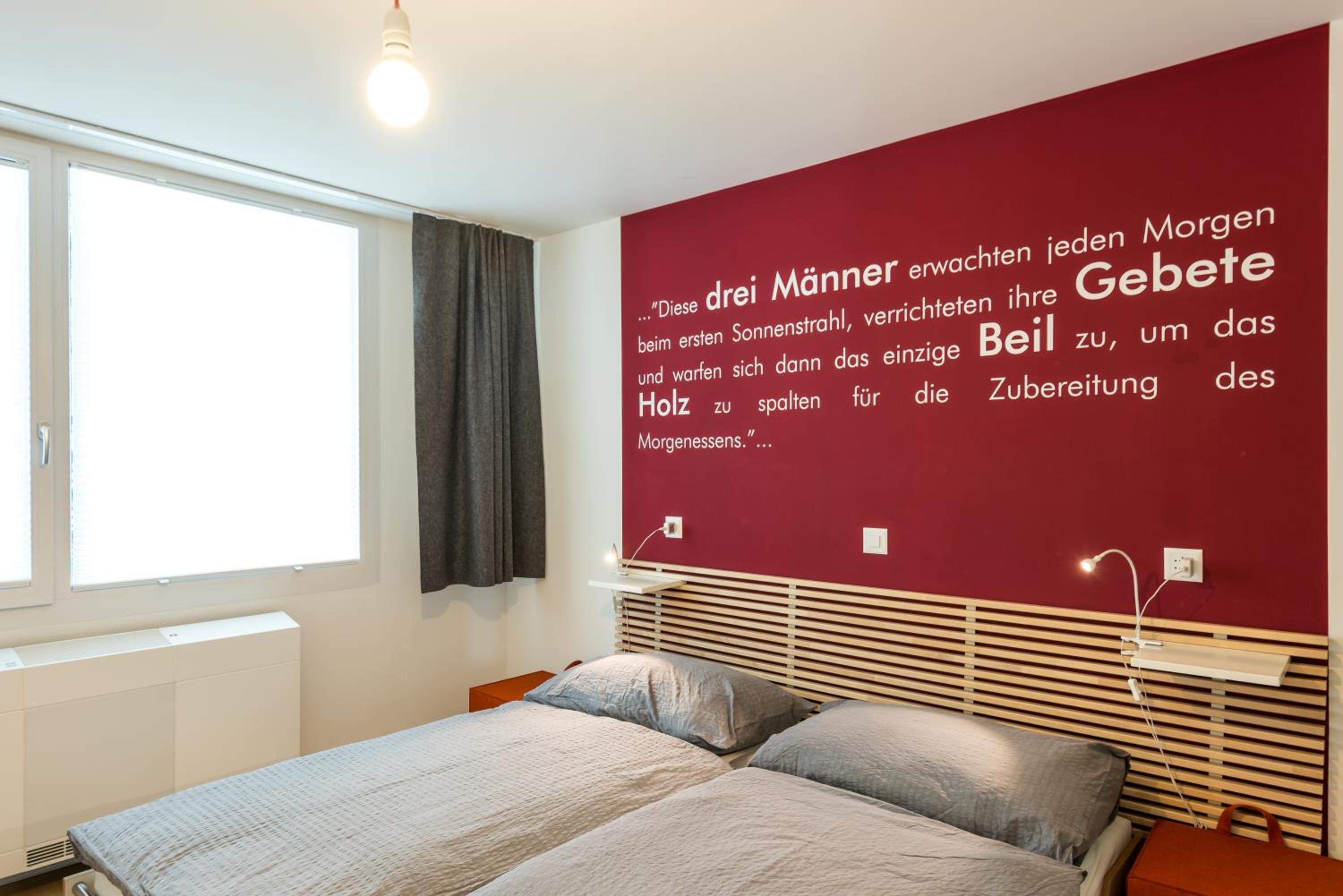 Apartment with Matterhorn view and balcony: 292 ft²/958 ft²