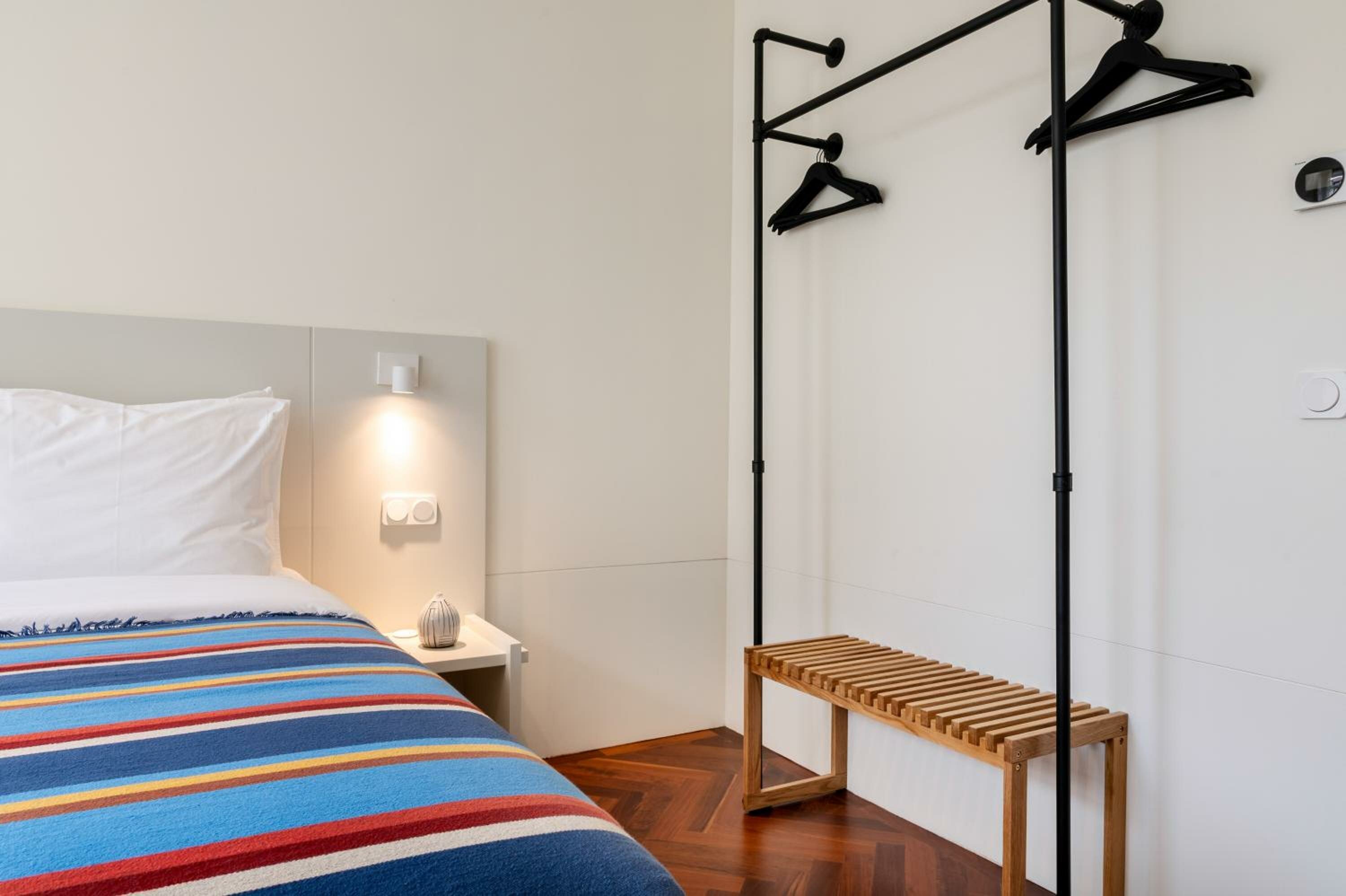 Deluxe Two-bedroom Apartment with City View