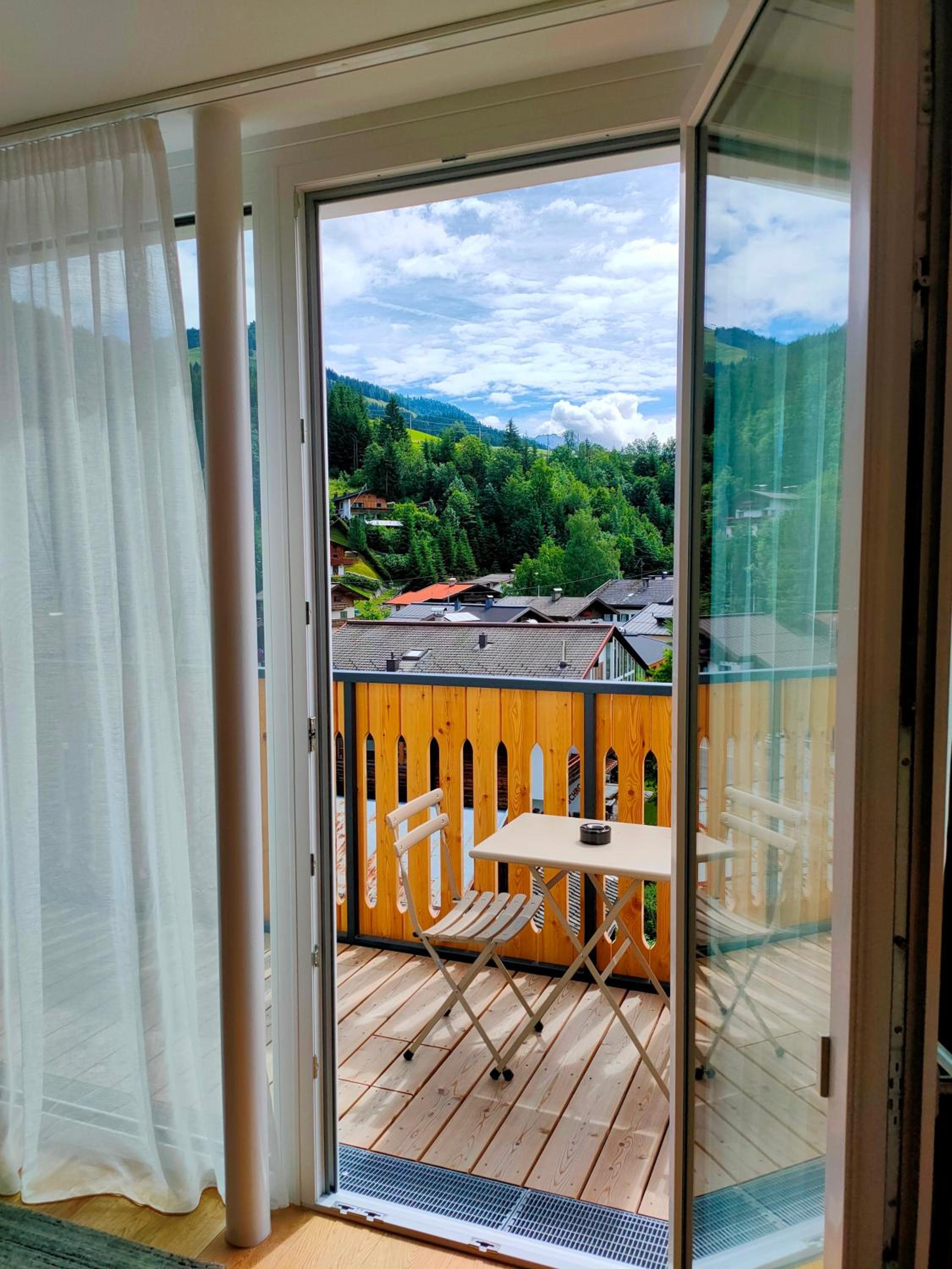 Deluxe Apartment (2 Bedrooms) with Balcony