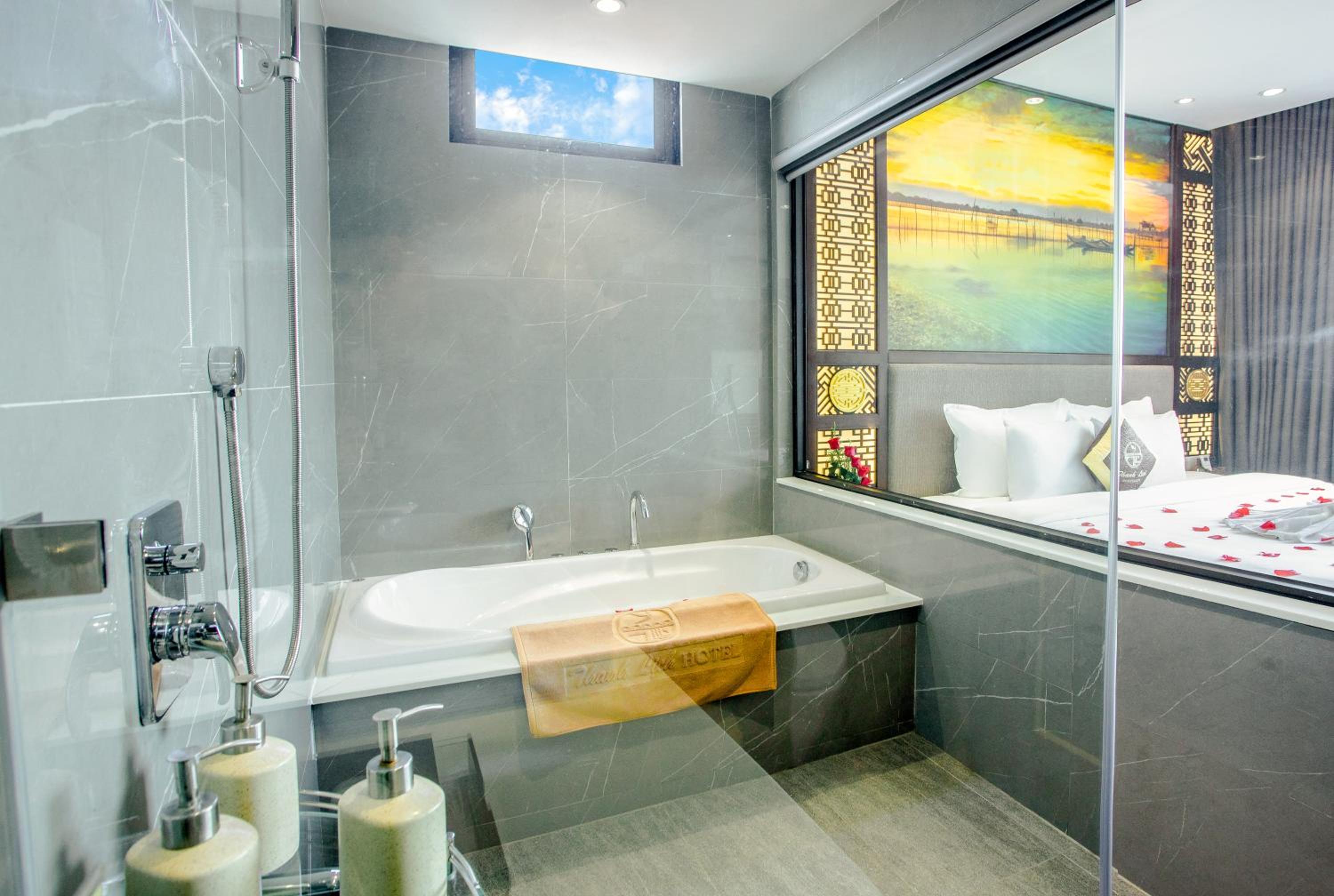 Club Executive Suite