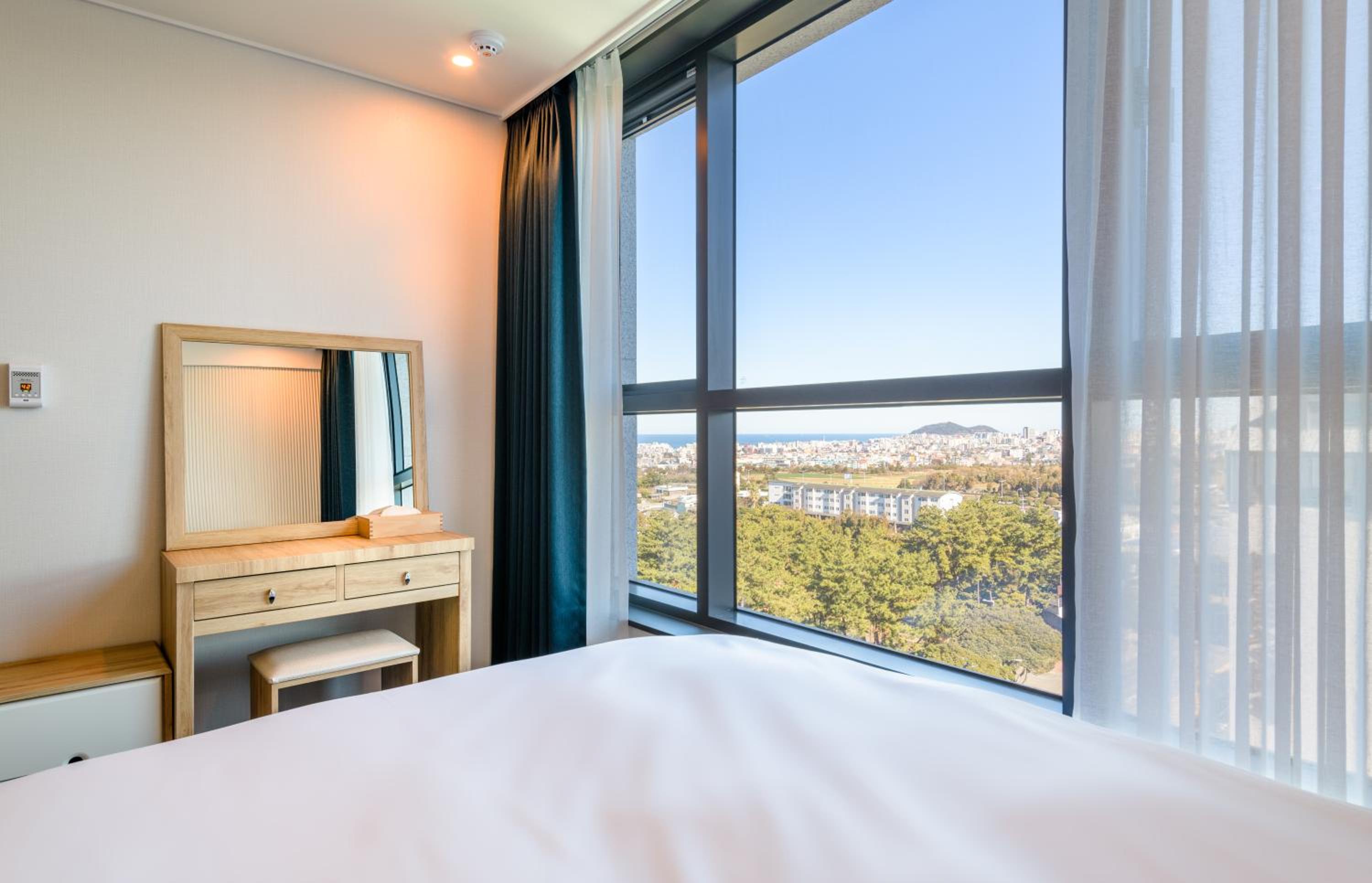 Suite with Sea View