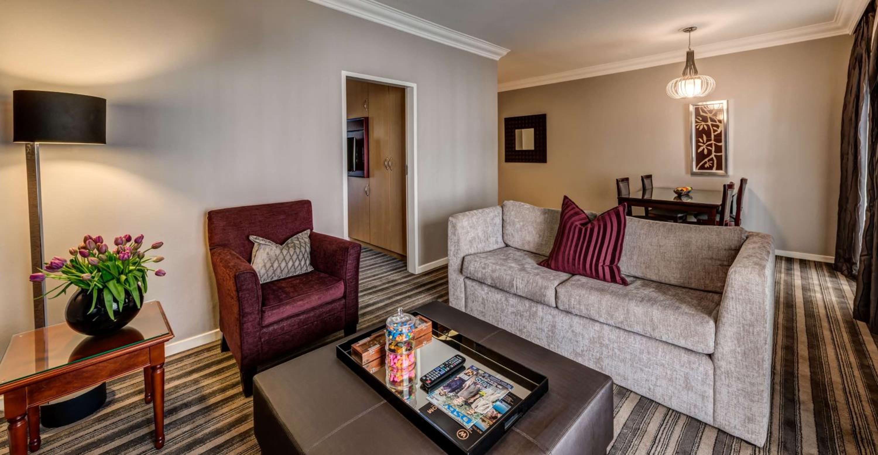 1 Bedroom Suite Queen Non-Smoking