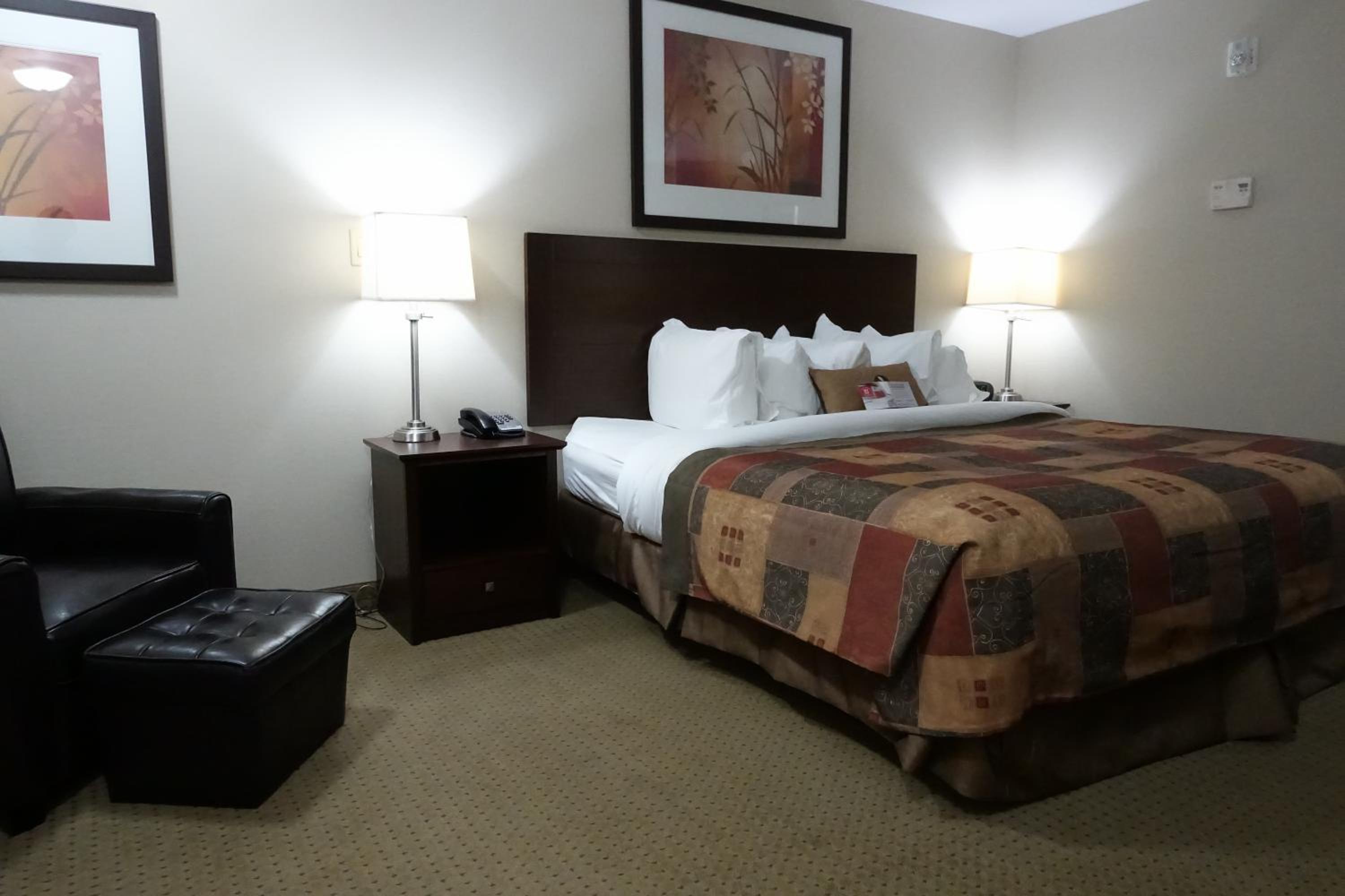 Superior King Suite - Non-Smoking