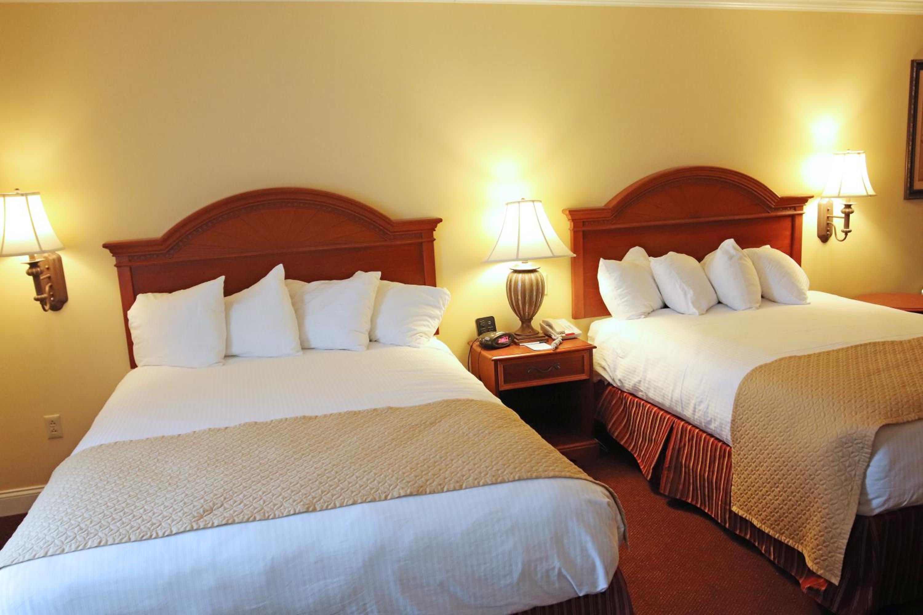 Queen Room with Two Queen Beds - Non-Smoking