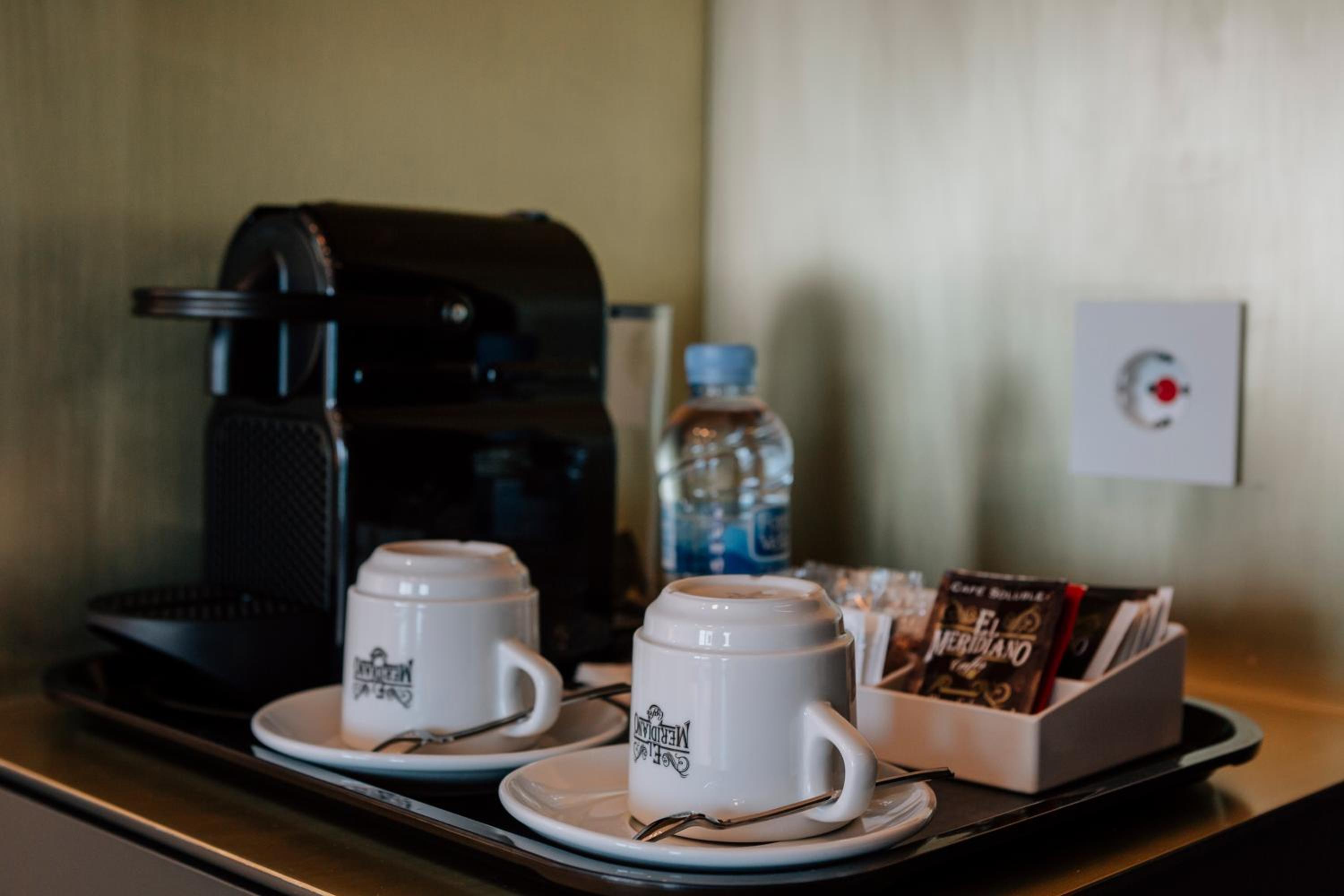 The Studio Sea View with Whirlpool