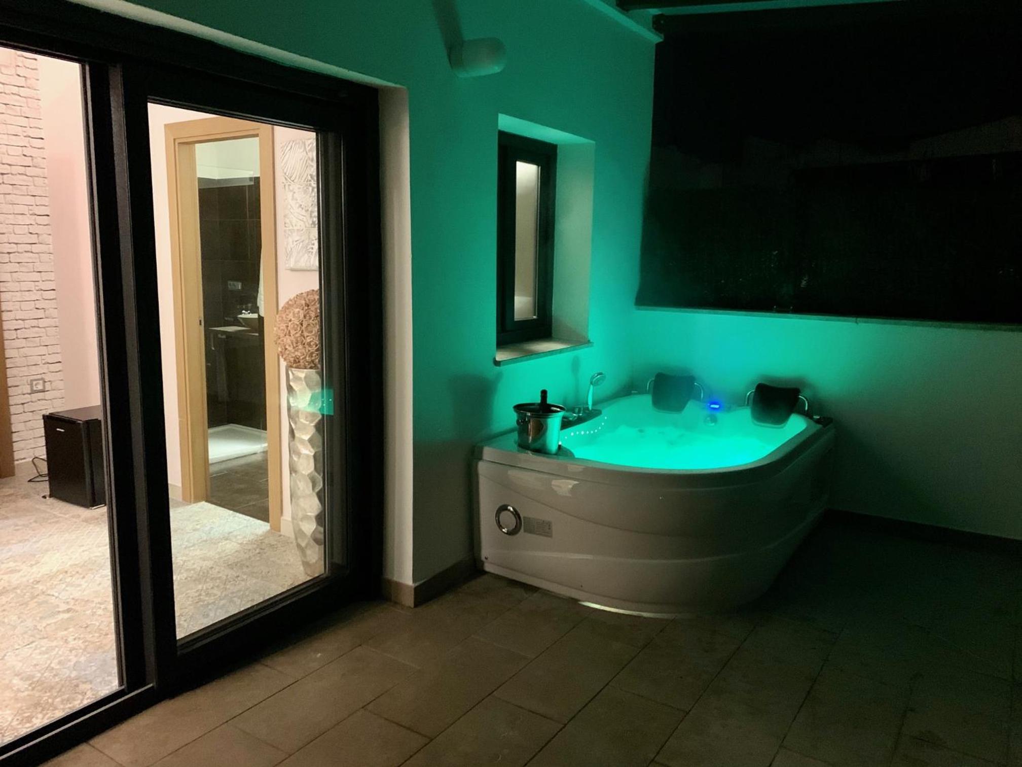 Suite with Jacuzzi in the Terrace