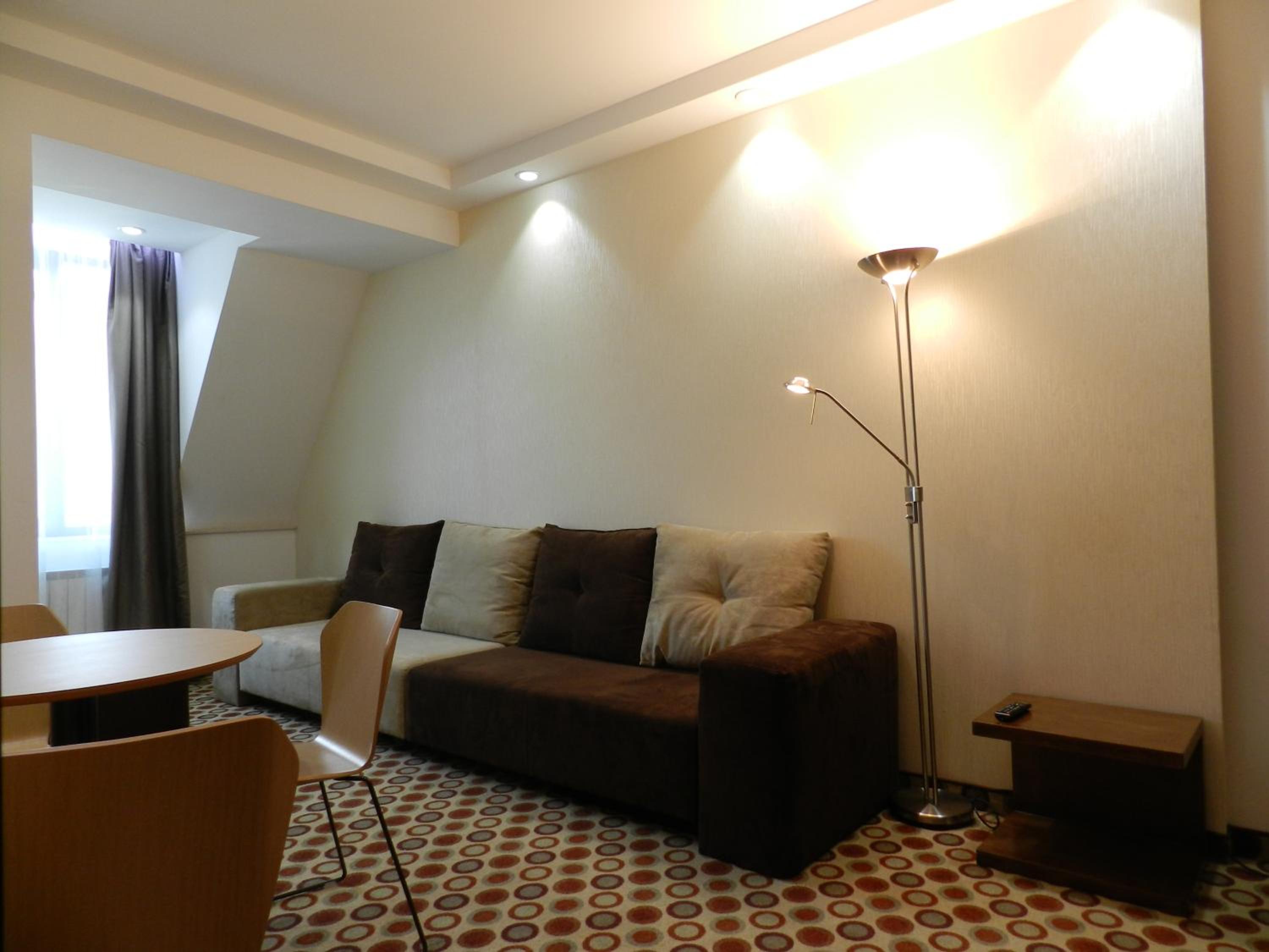 Superior One-Bedroom Apartment