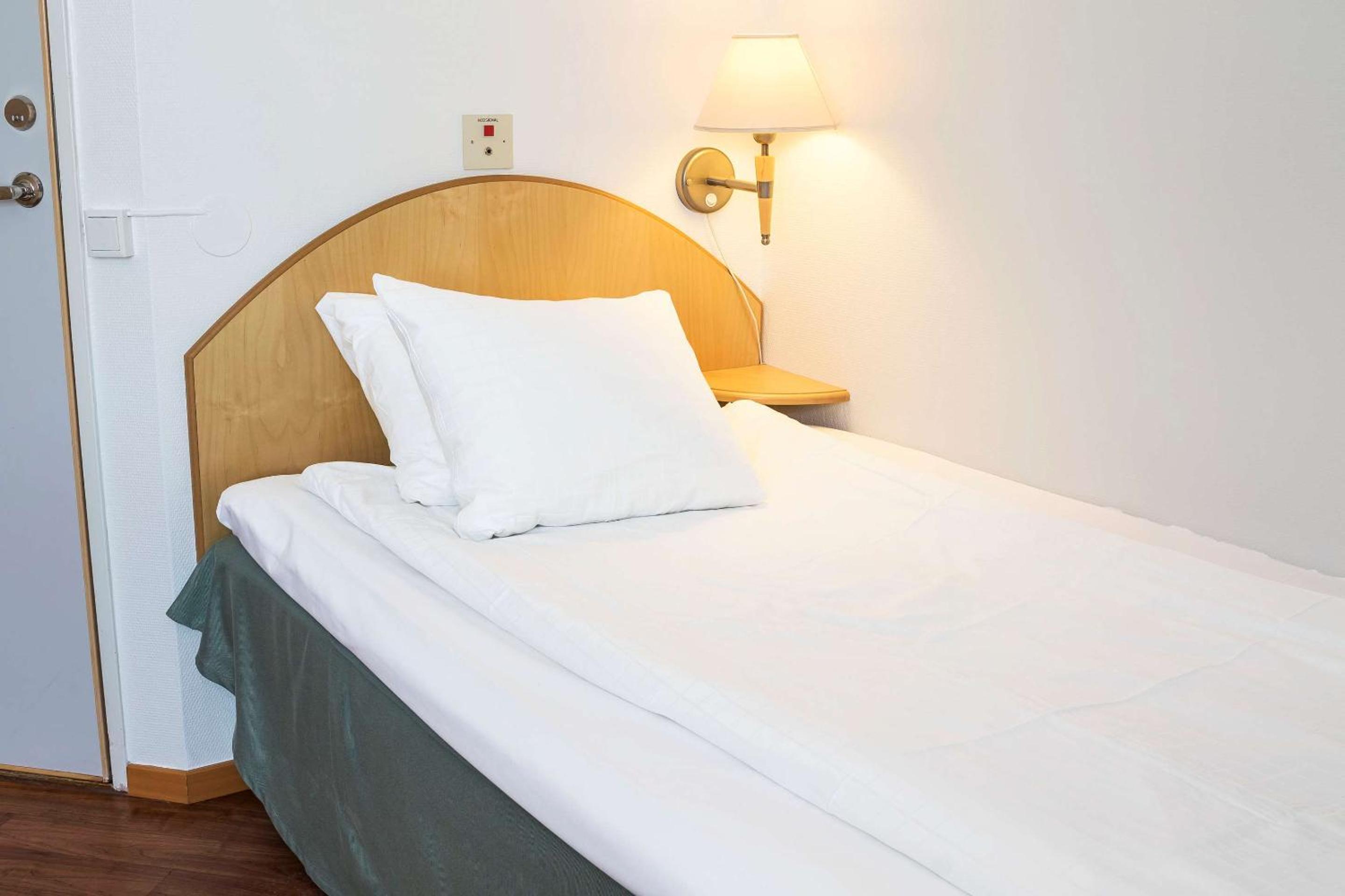 Standard Triple Room with Single Bed - Non-Smoking