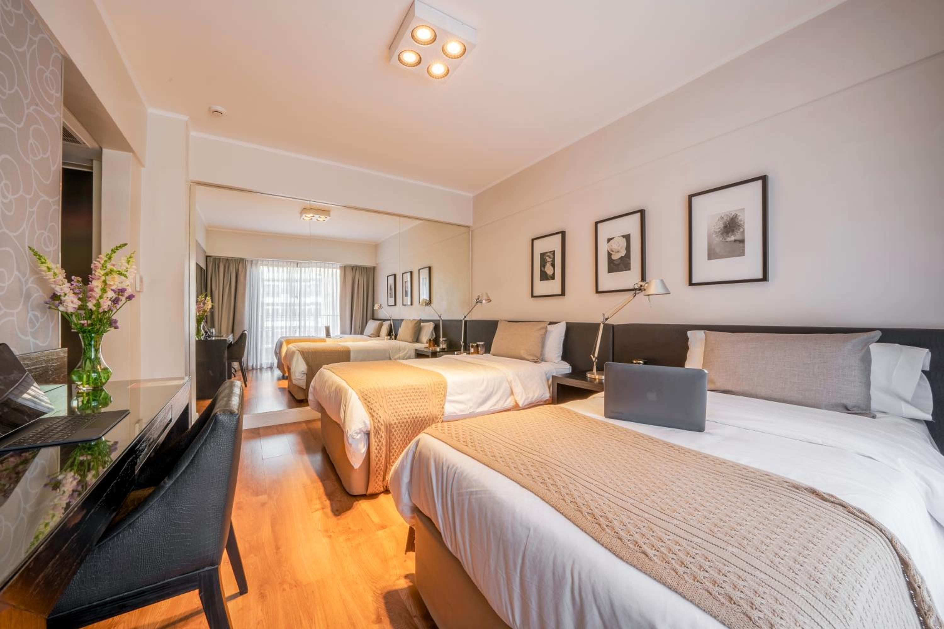 Junior Room with 2 Beds