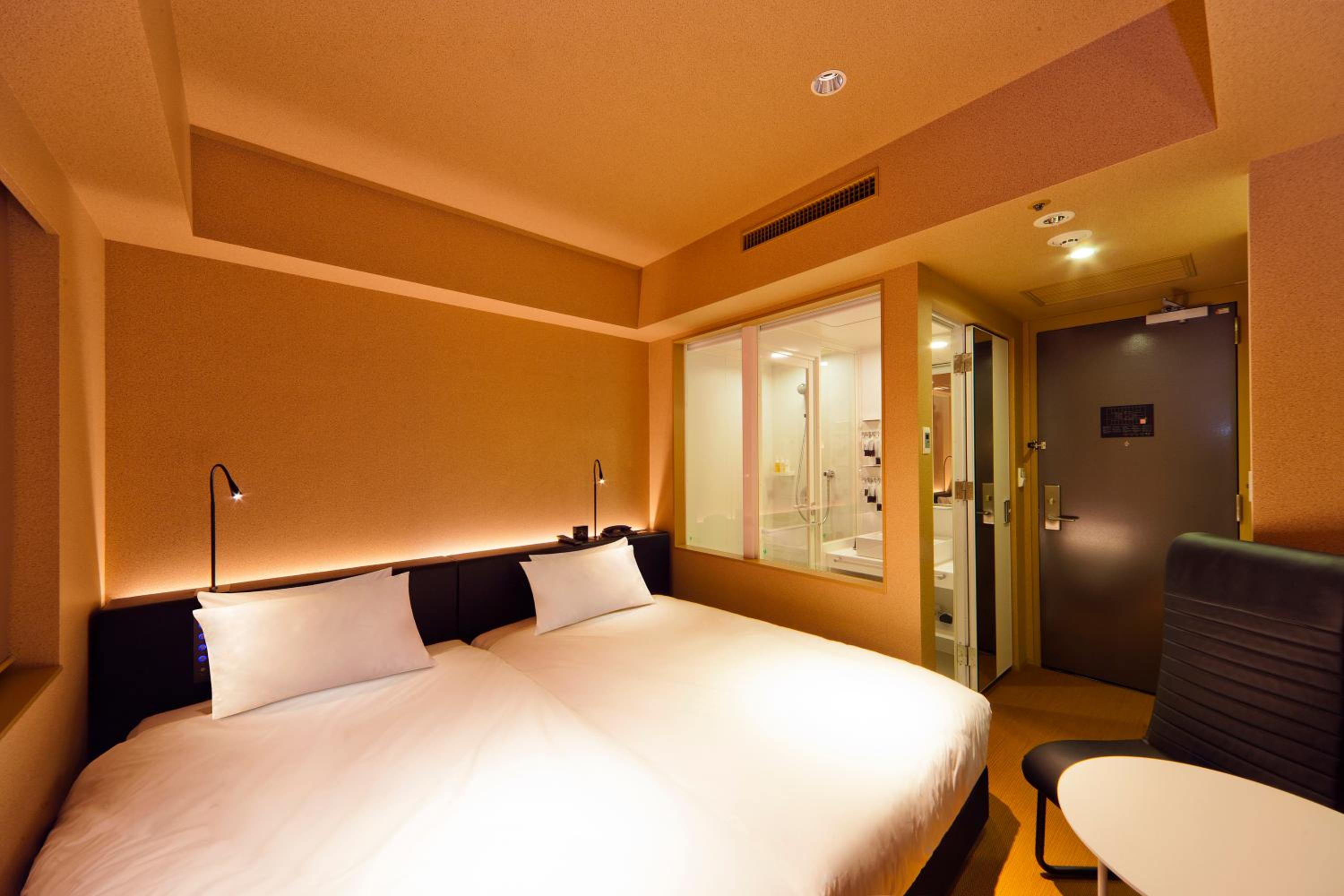 Twin Room with Shower Booth