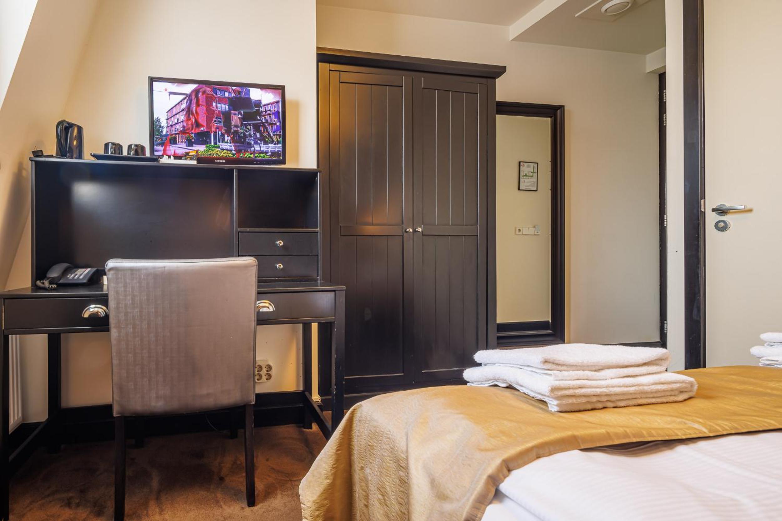 Economy Double or Twin Room