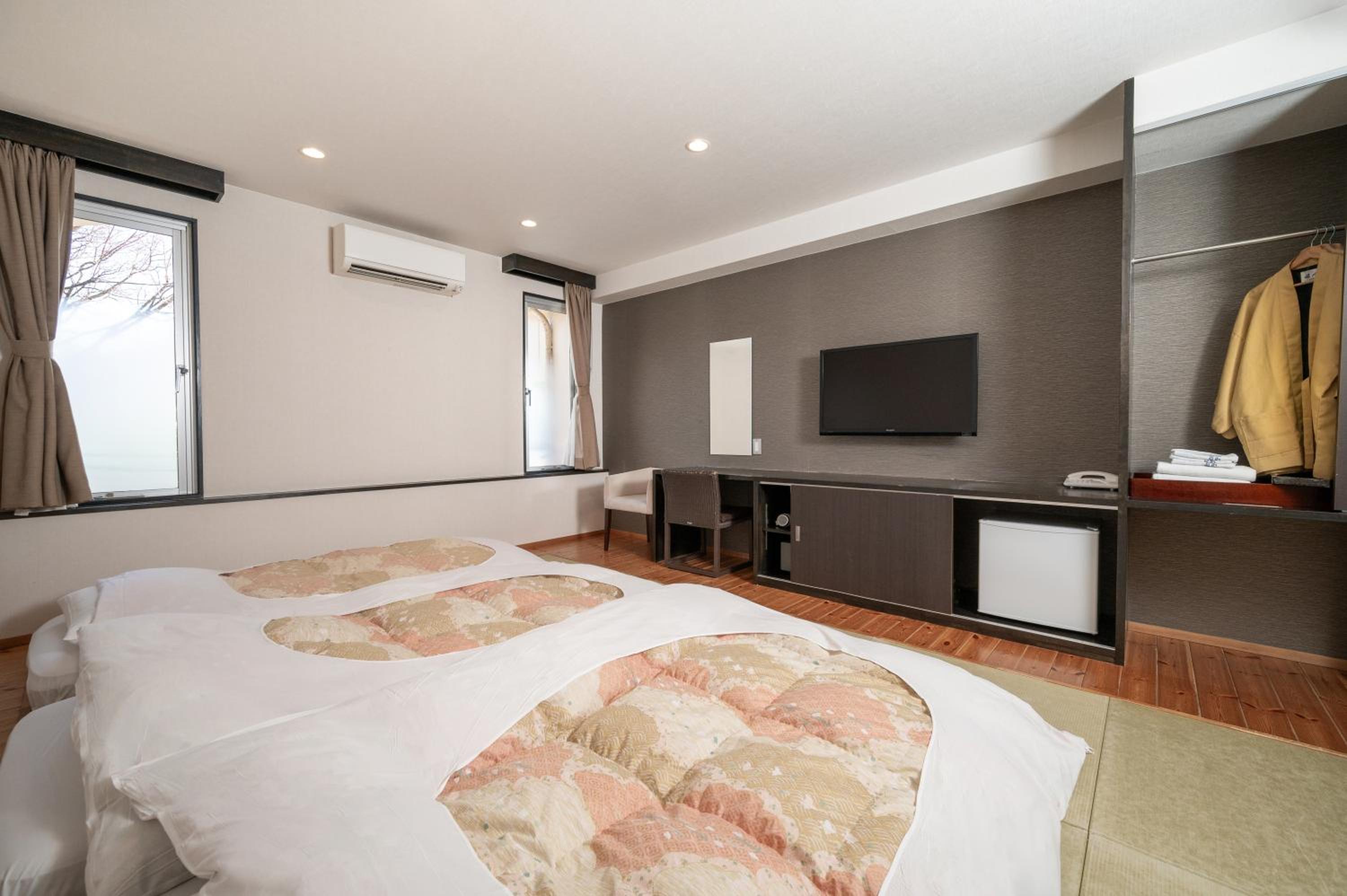 Superior Room with Tatami Area