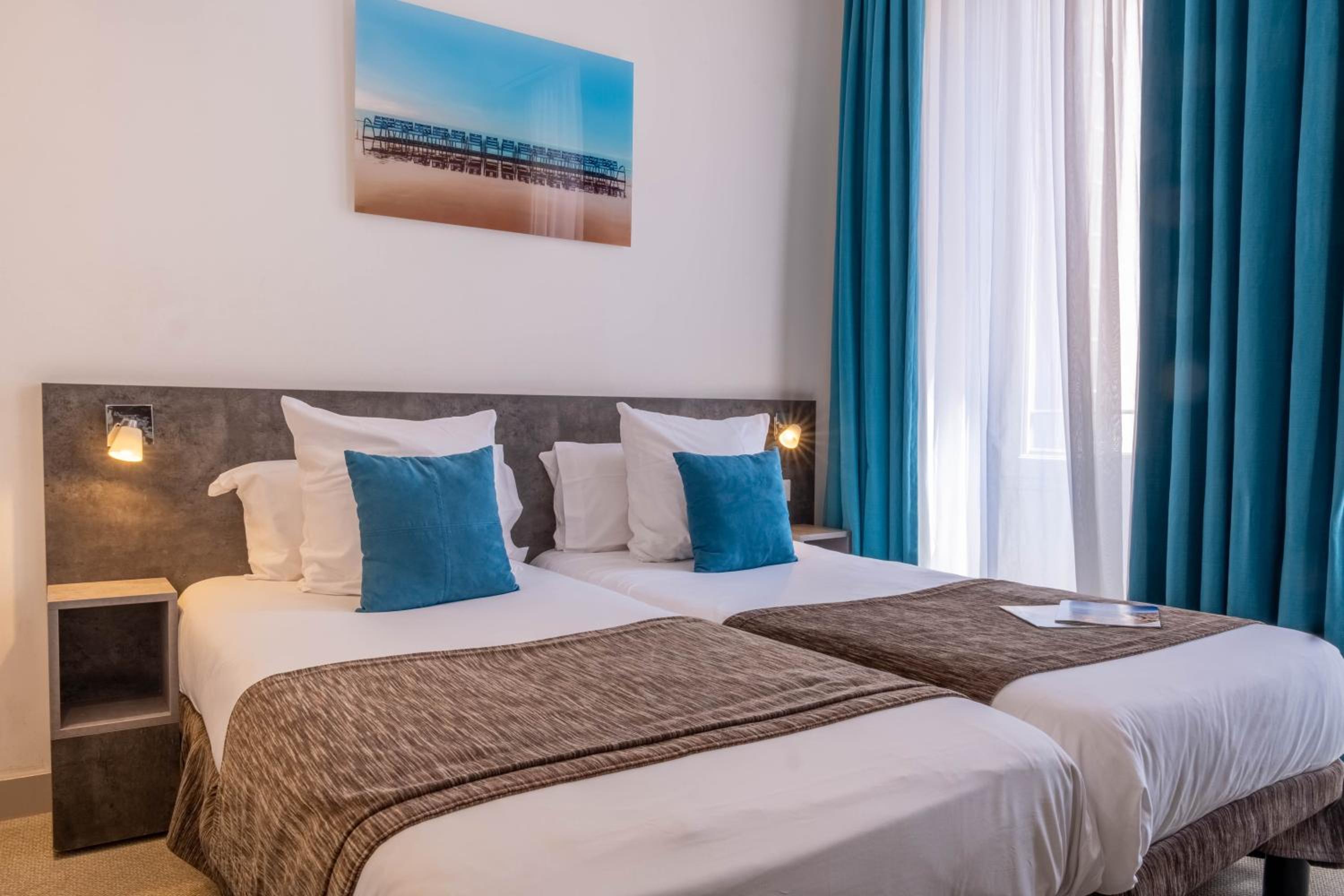 Superior Double or Twin Room - Patio View