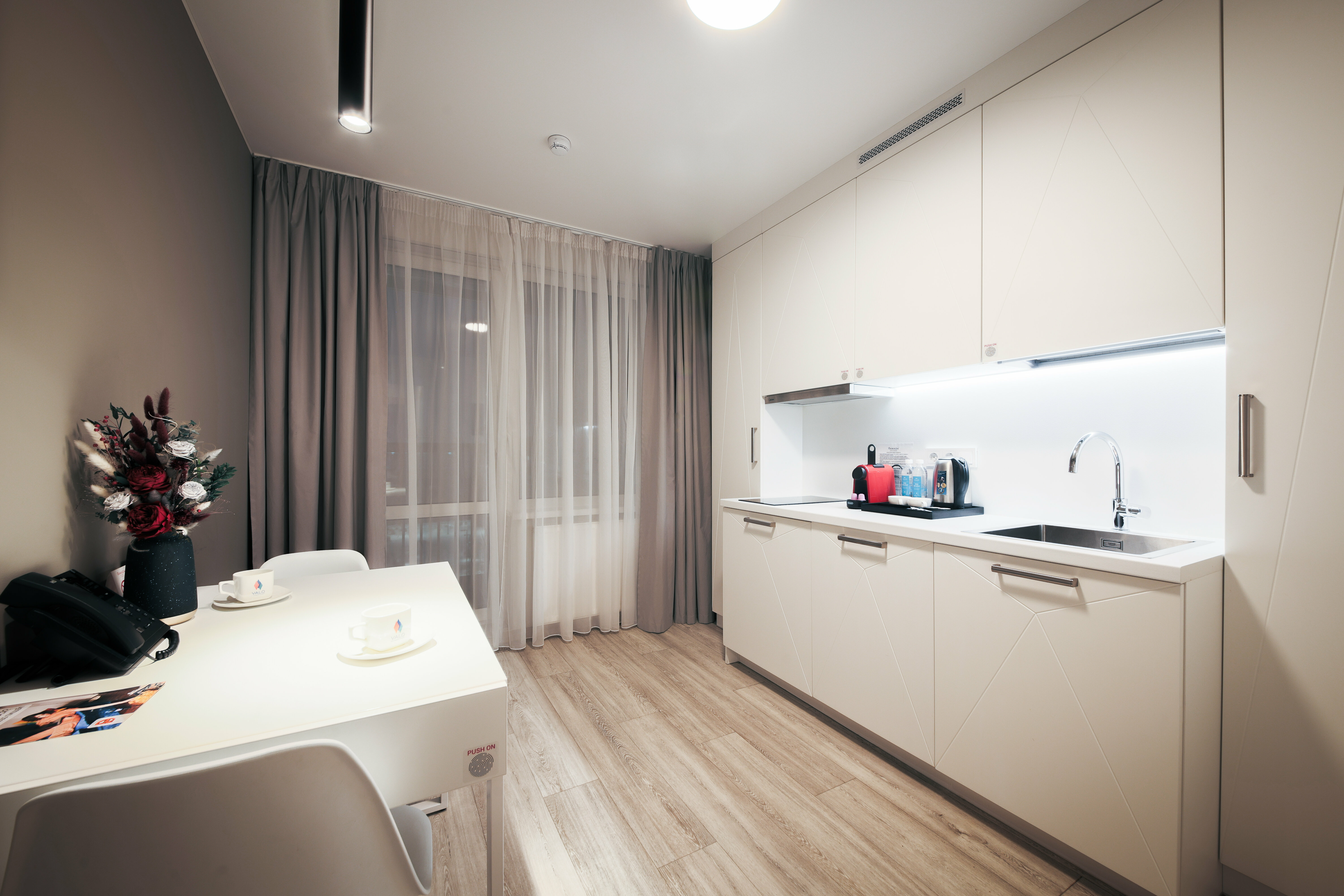 Ramada Suite 4* без посещения бассейна