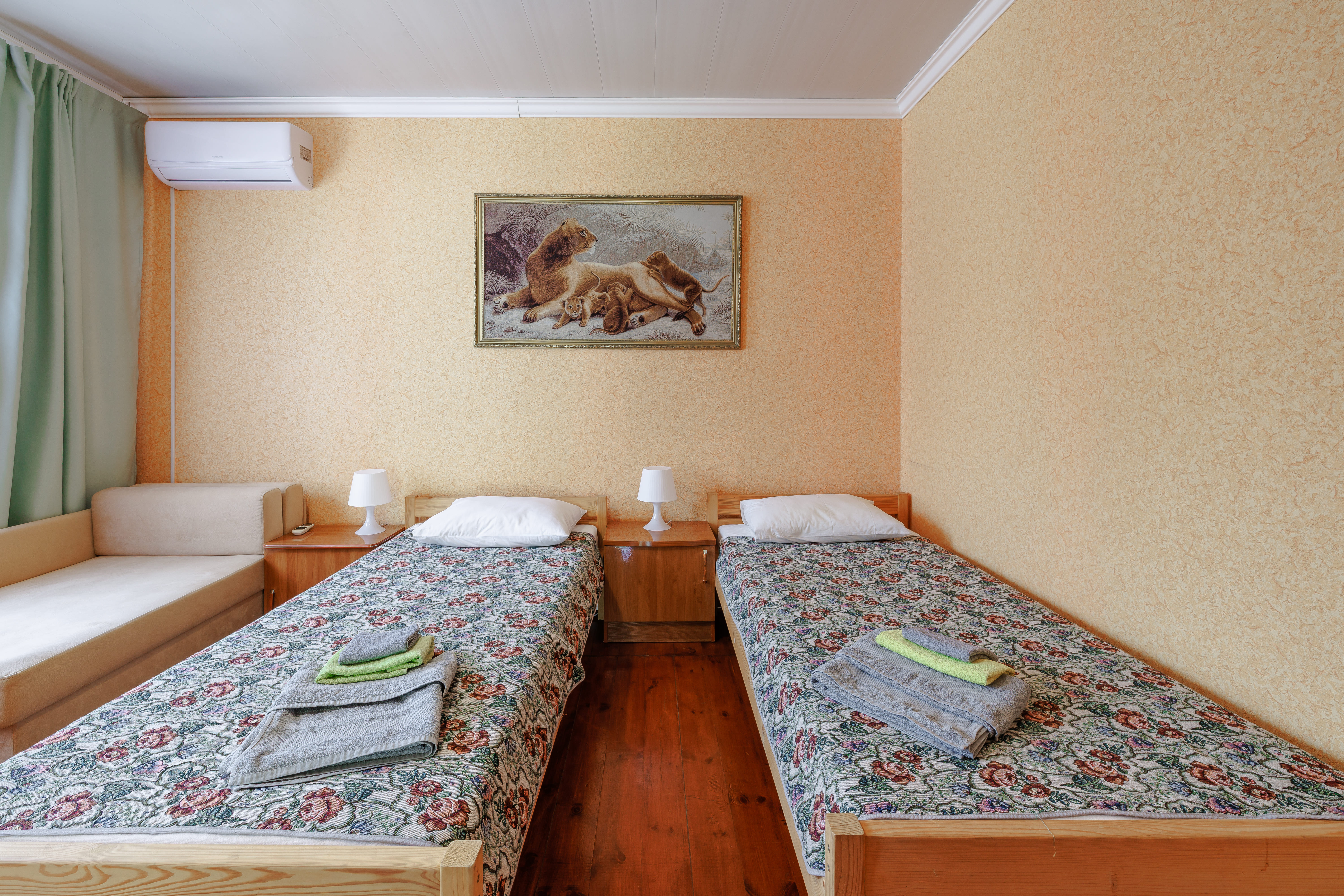 Стандартный трехместный номер