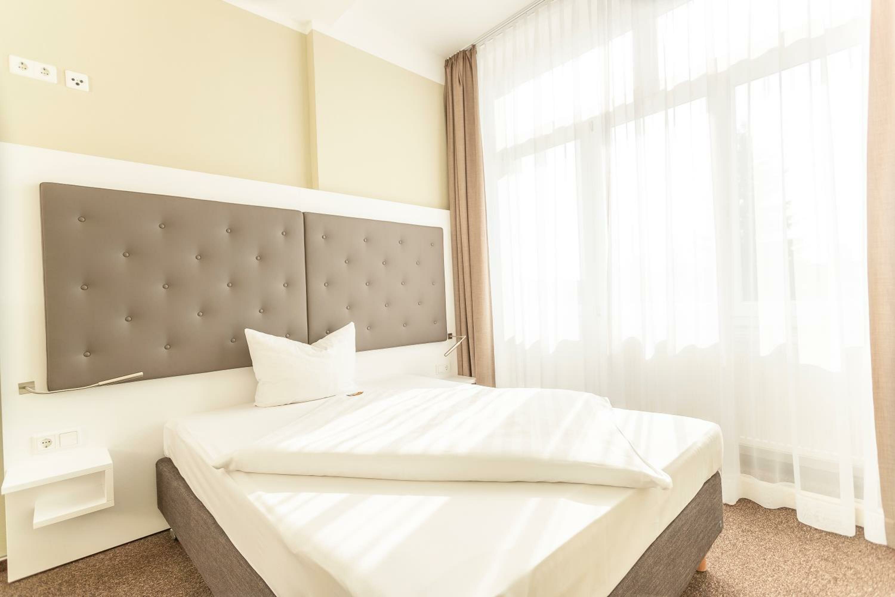 Standard Single Room