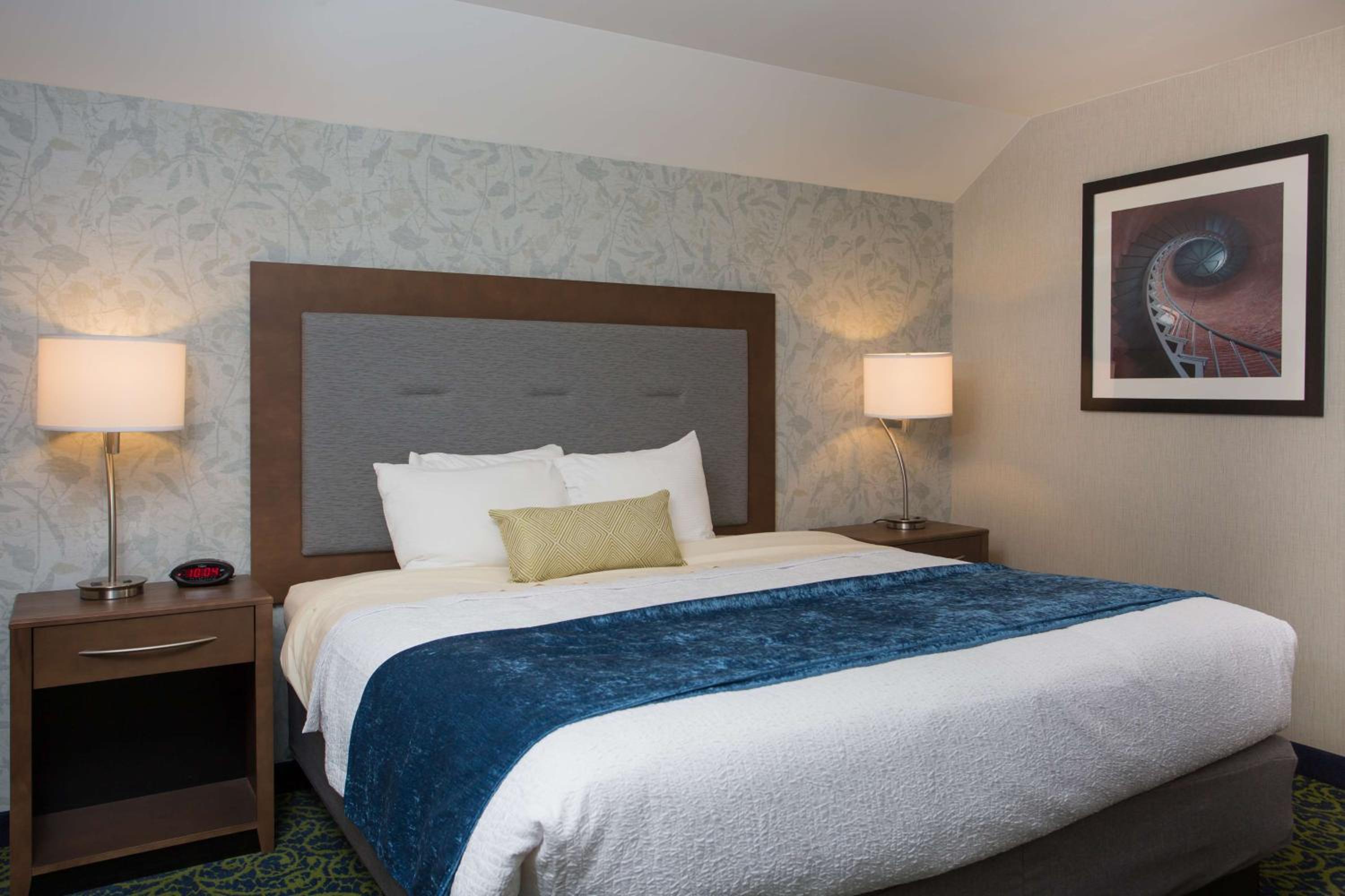 King Suite with Full Kitchen
