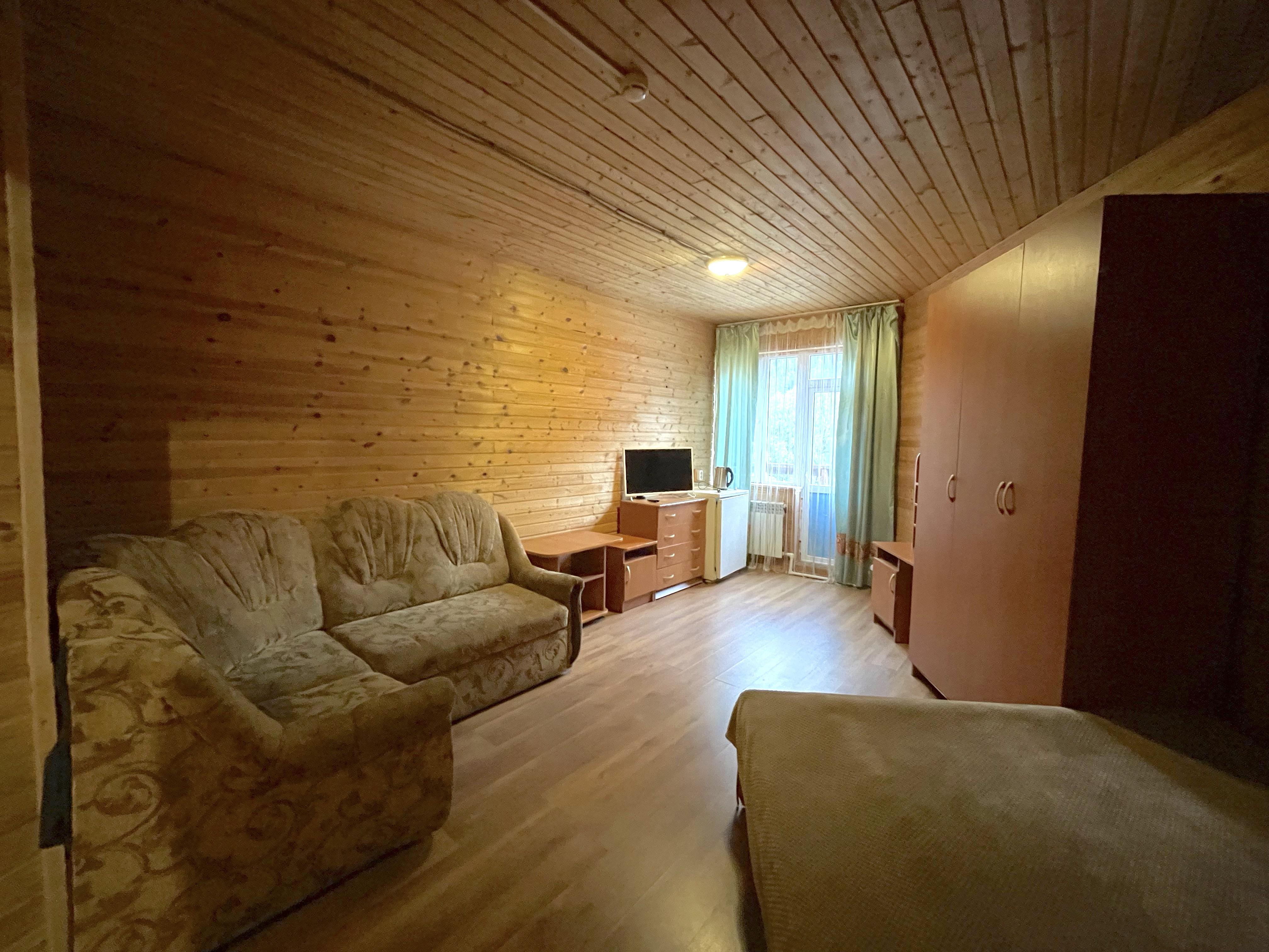 Семейный номер с балконом