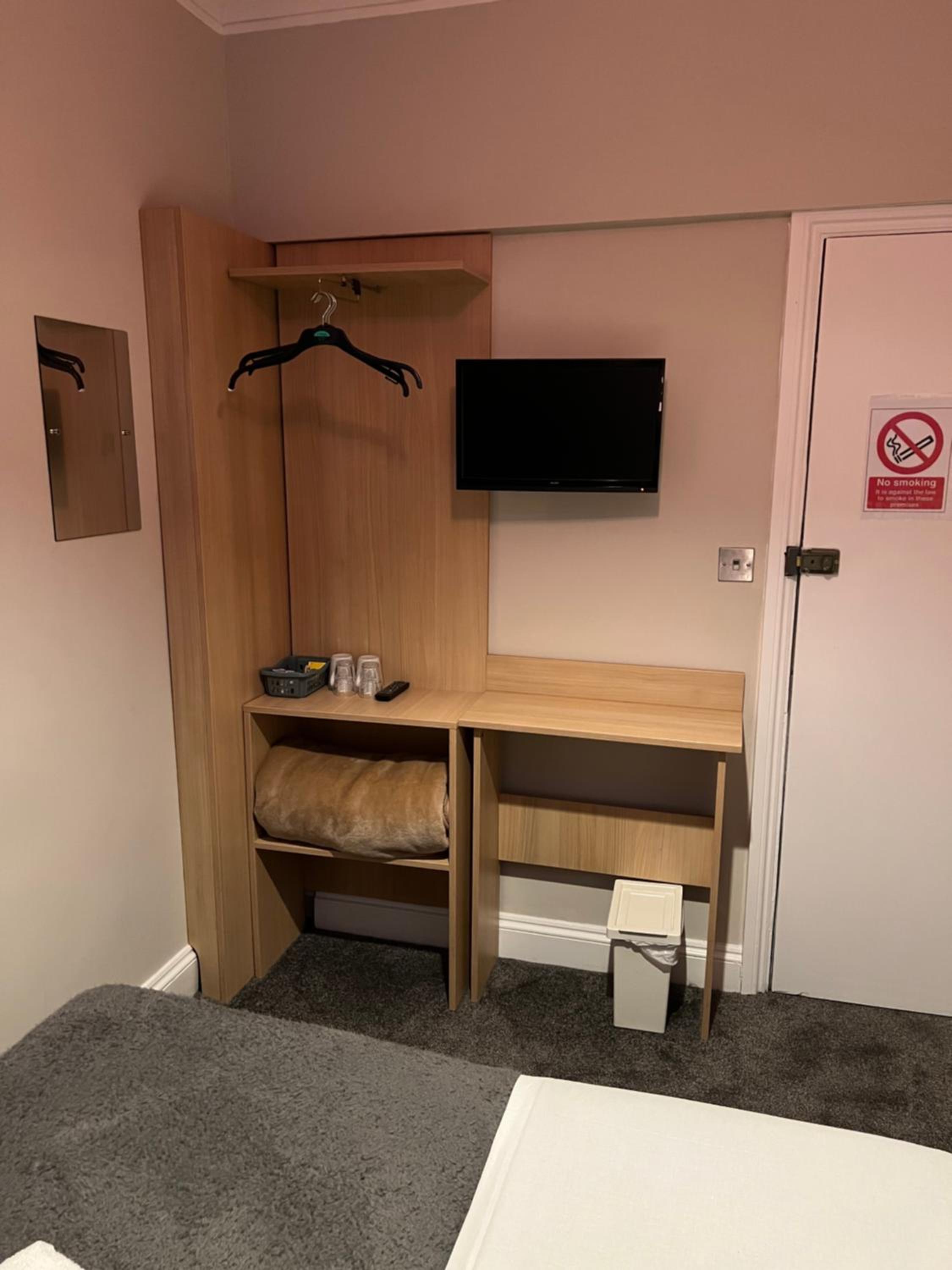 Double Room with Shared Bathroom