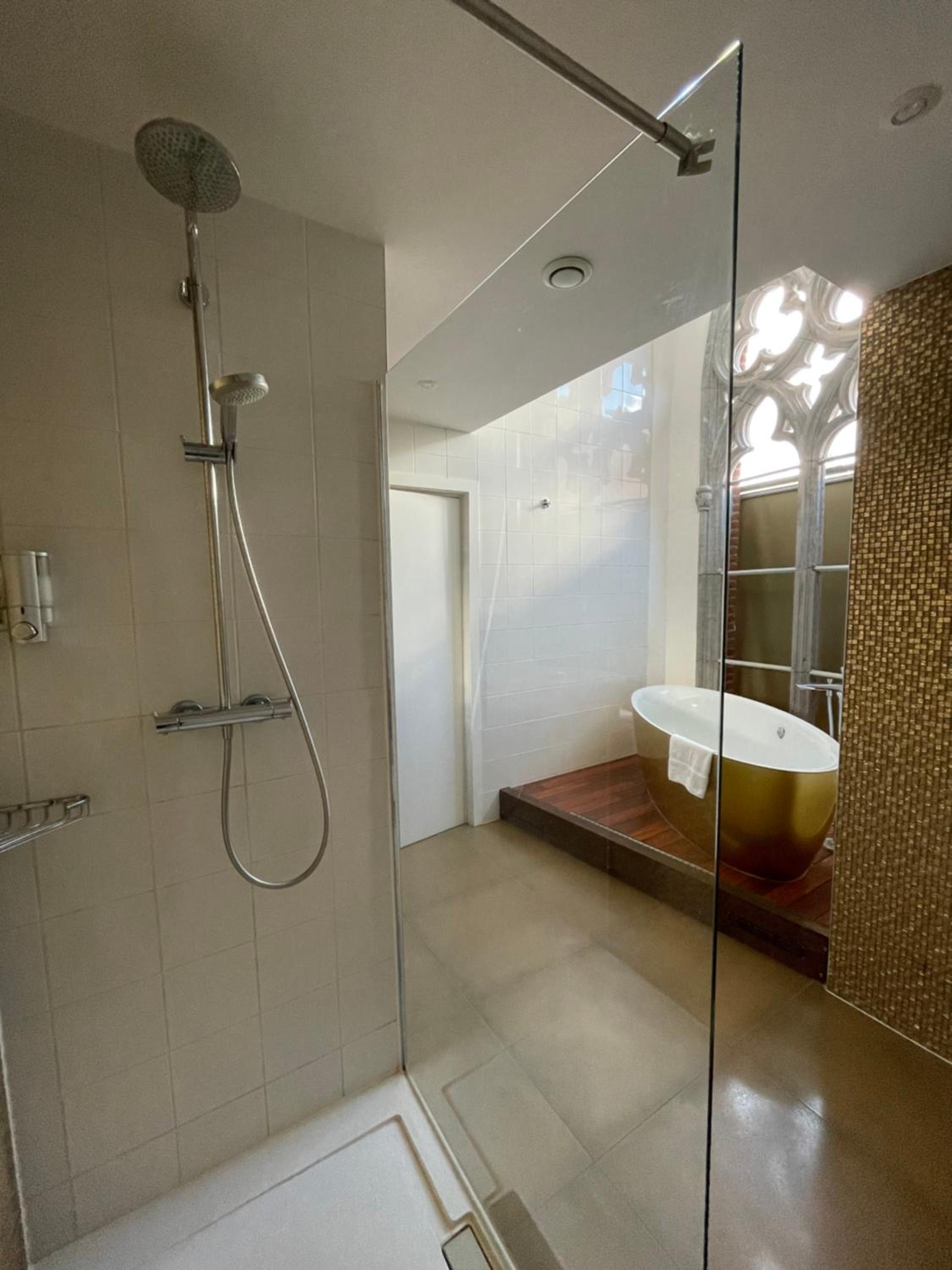 Suite with Spa Bath