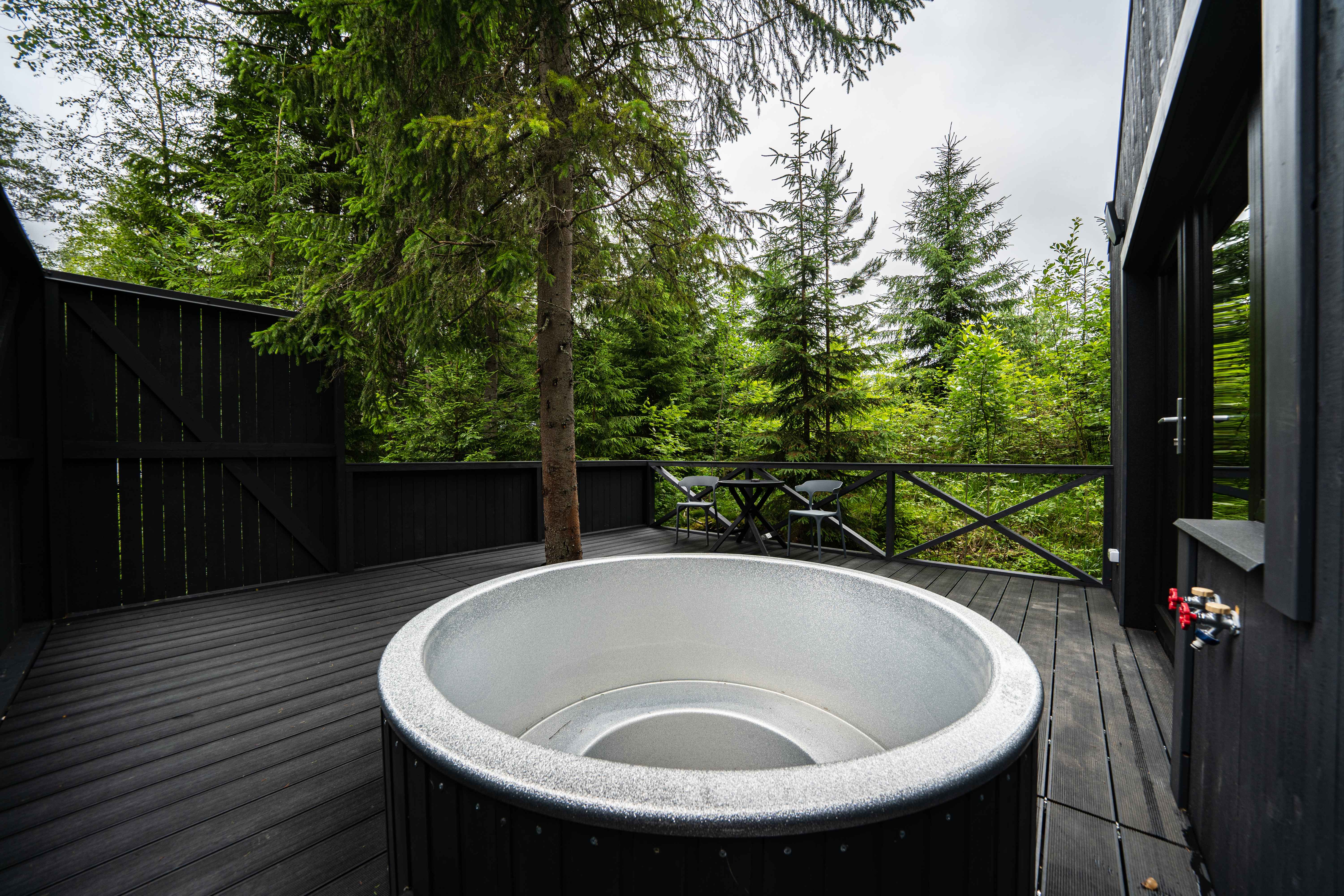 Коттедж №14 Заезд: 15:00 Выезд: 13:00