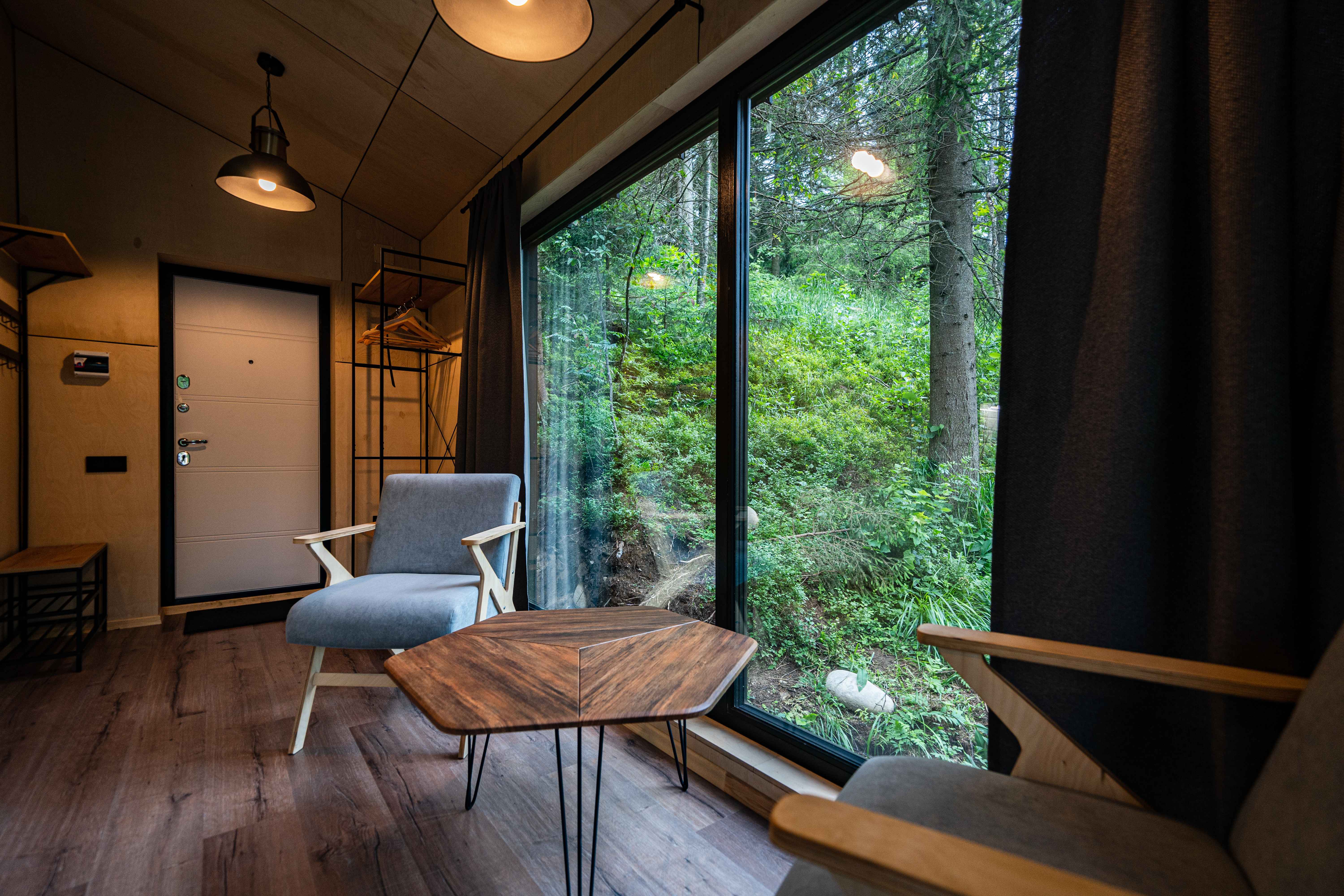 Коттедж №16 Заезд: 14:00 Выезд: 12:00