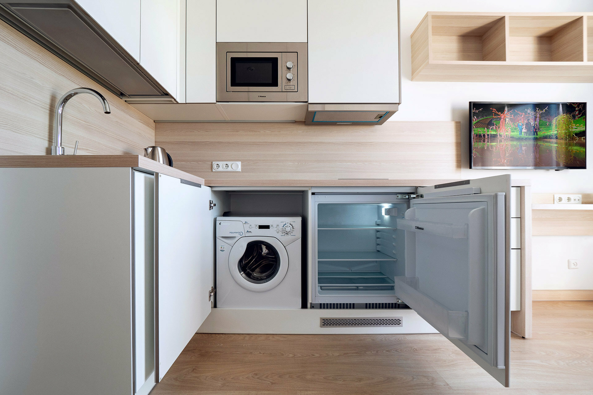 Номер-студия с диваном-кроватью